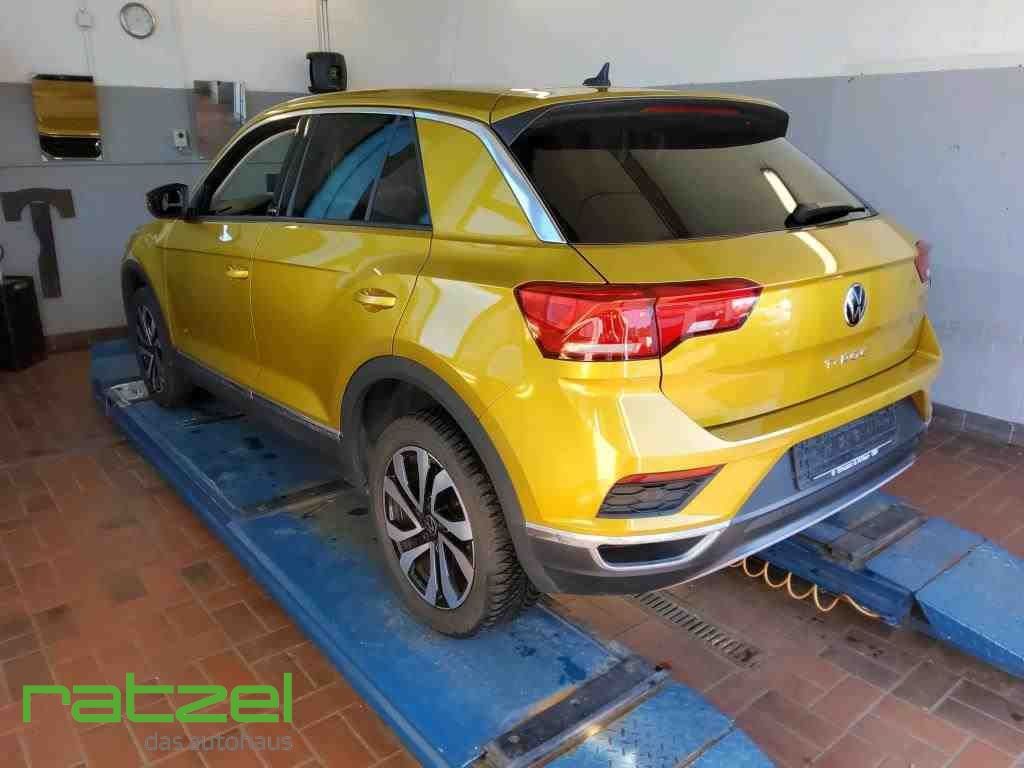 Volkswagen T-Roc Active 1.5 TSI DSG - Samsaru's Car Outlet