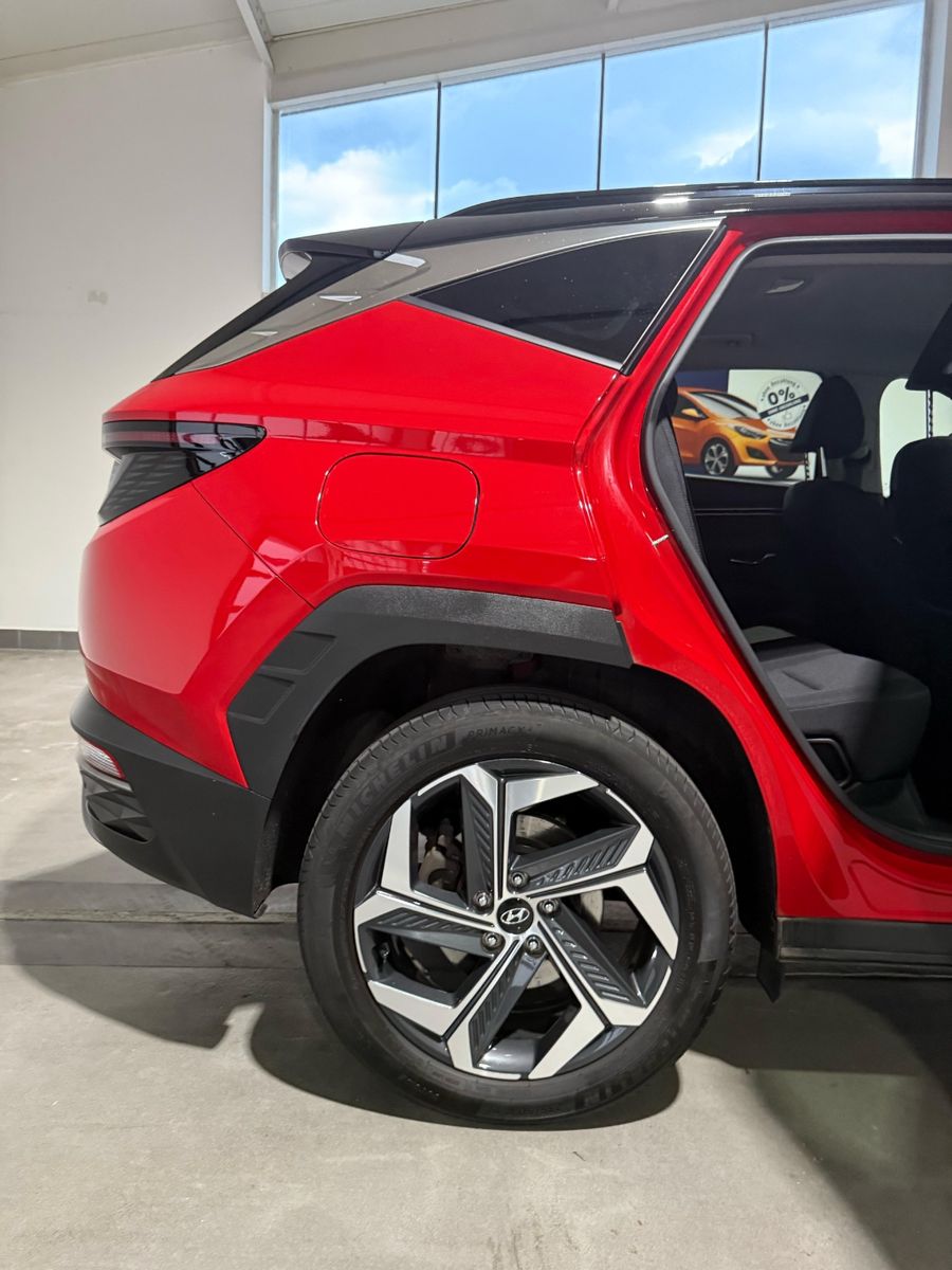 Hyundai Tucson 1.6 T-GDI Plug-In Hybrid 4WD - Samsaru's Car Outlet