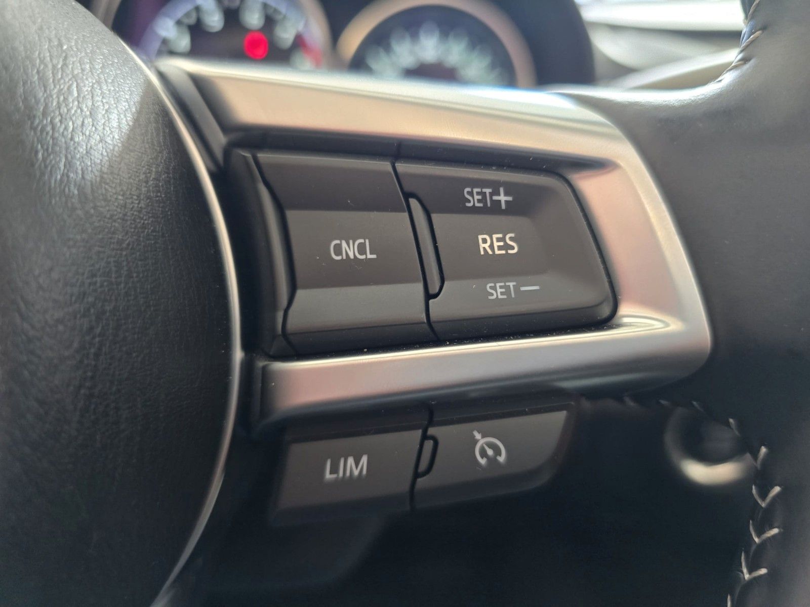 Mazda MX-5 Exclusive-Line 184PS *NAV*BOSE*LED *RFK