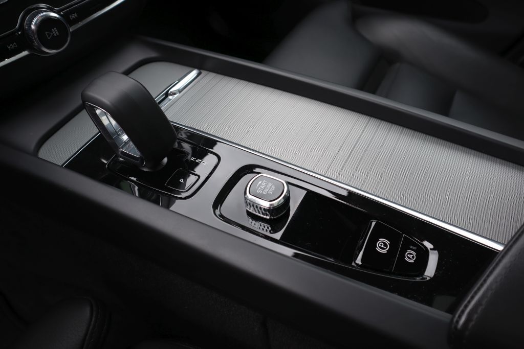 Volvo XC60 T6 AWD Recharge Plus Bright|NAVI|AHK|360CAM