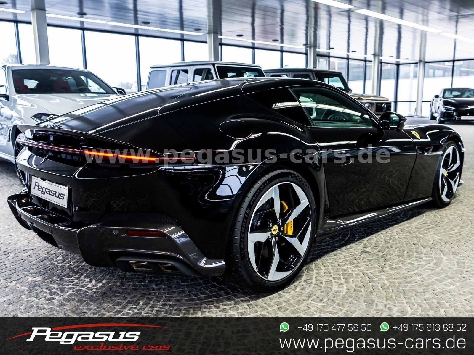 Ferrari 12 Cilindri CARBON*KAMERA*LIFT*PANORAMA*