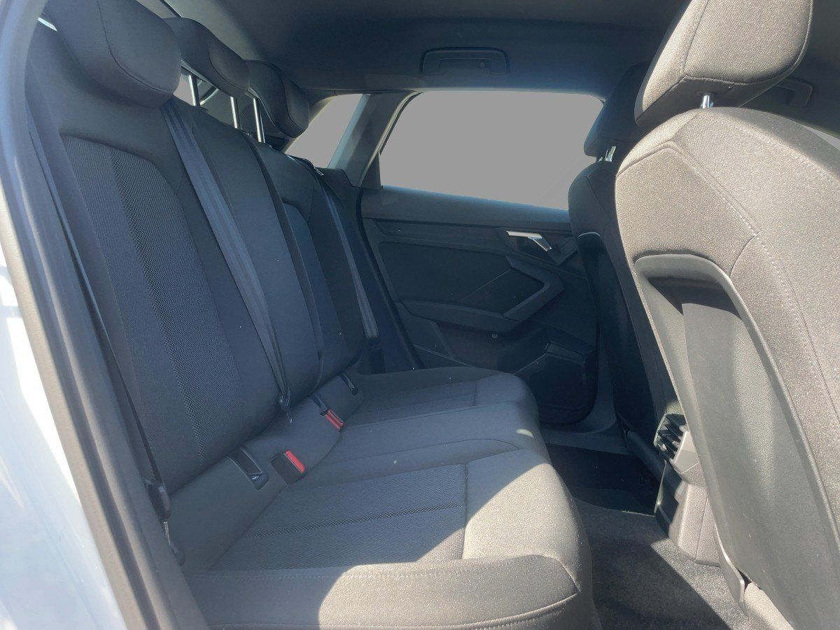 Audi A3 Sportback TFSI e basis Navi LED SH VC Stronic