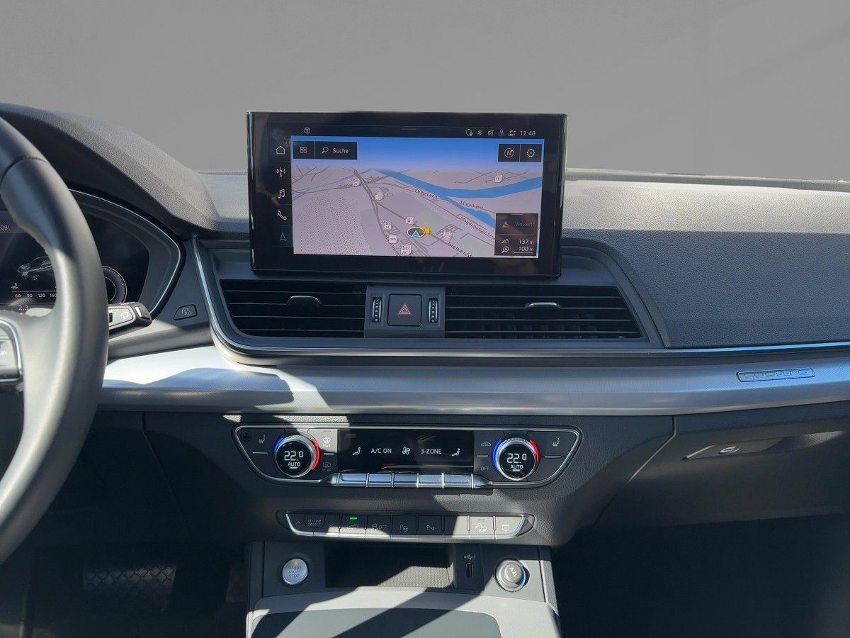 Audi Q5 TFSIe S line 55 quattro S tronic AHZV Head-up