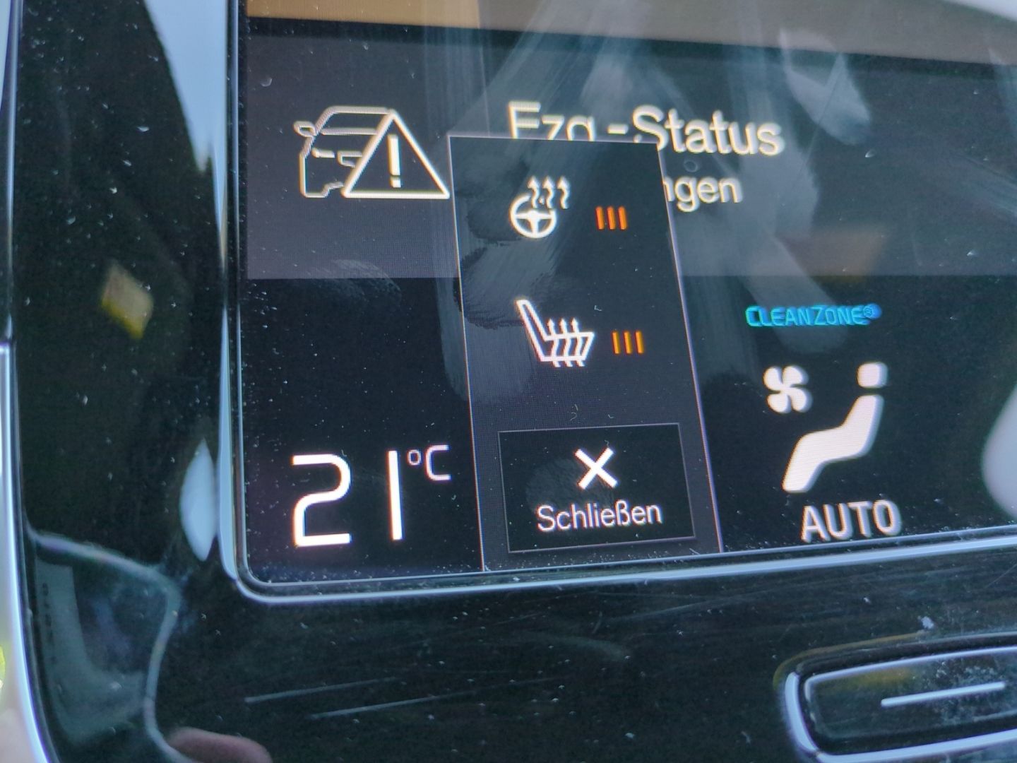 Volvo XC90 B5 AWD R Design HUD AHK Navi 360° AHK Stand