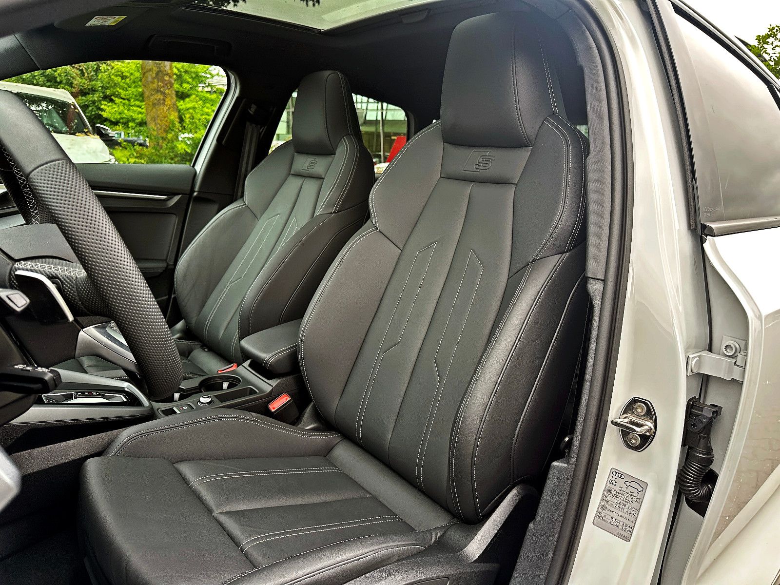 Audi A3 Sportback 45TFSIe S LINE BLACK PANO KAMRA VC+