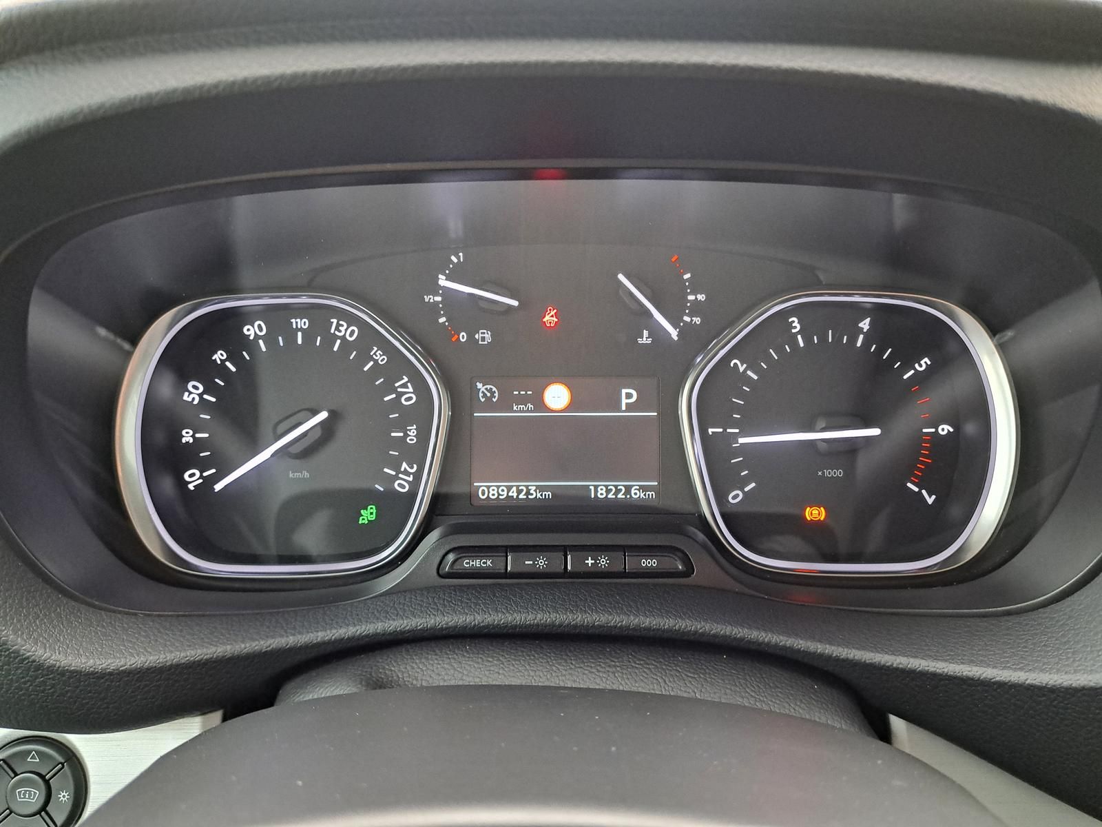 Citroën Spacetourer 2.0HDI Business°Pano°360°AHK°ACC°HUD