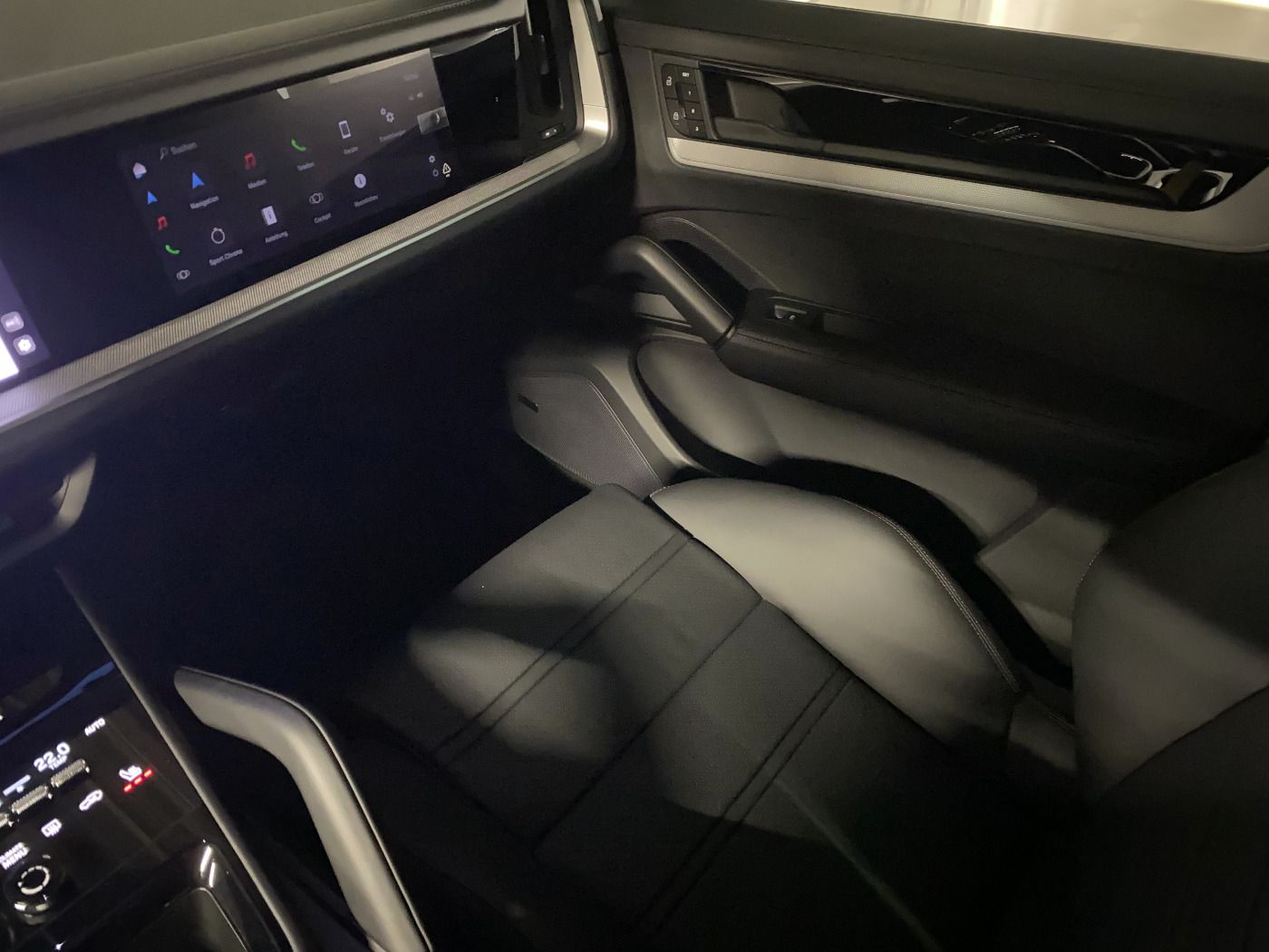 Porsche Cayenne E-Hybrid Coupe | Luftfederung | el. AHK