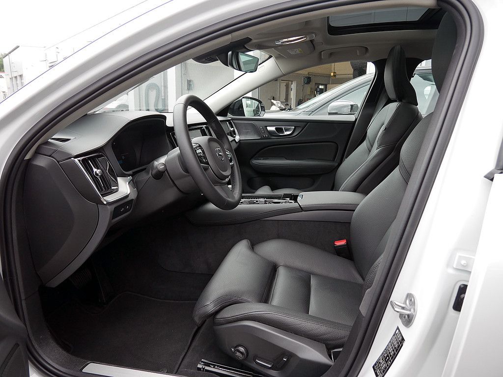 Volvo S60 T8 Twin Engine AWD Ultimate Dark Plug-InE6