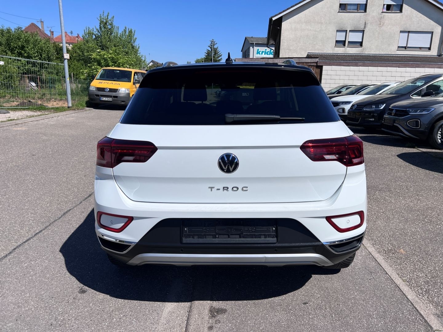 Volkswagen T-Roc 1.0TSI Style - Samsaru's Car Outlet