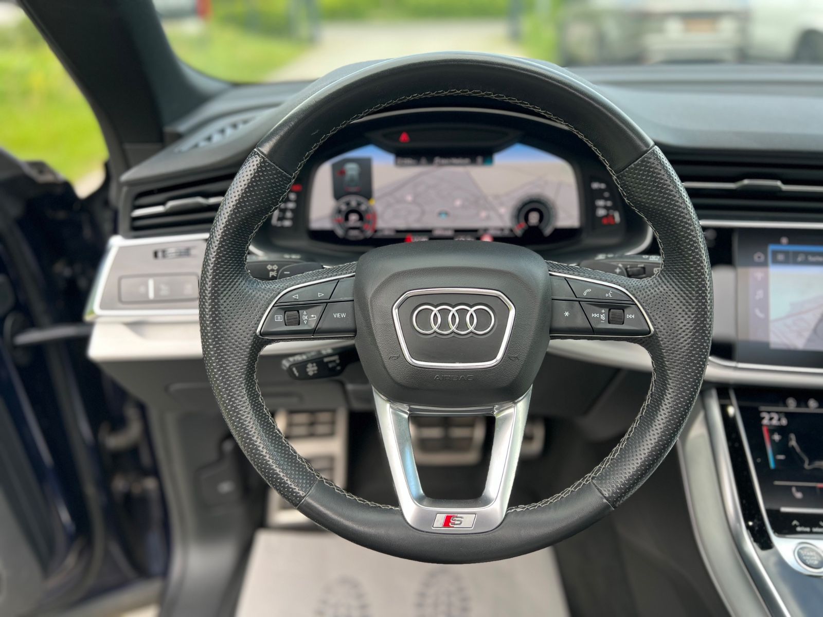 Audi Q8 50 TDI quattro*S-LINE* Panorama*SOFT-CLOSE*