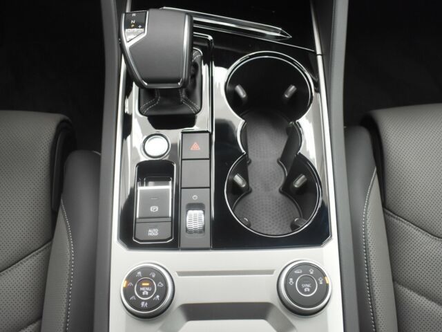 Volkswagen Touareg 3.0 TDI R-Line - Samsaru's Car Outlet