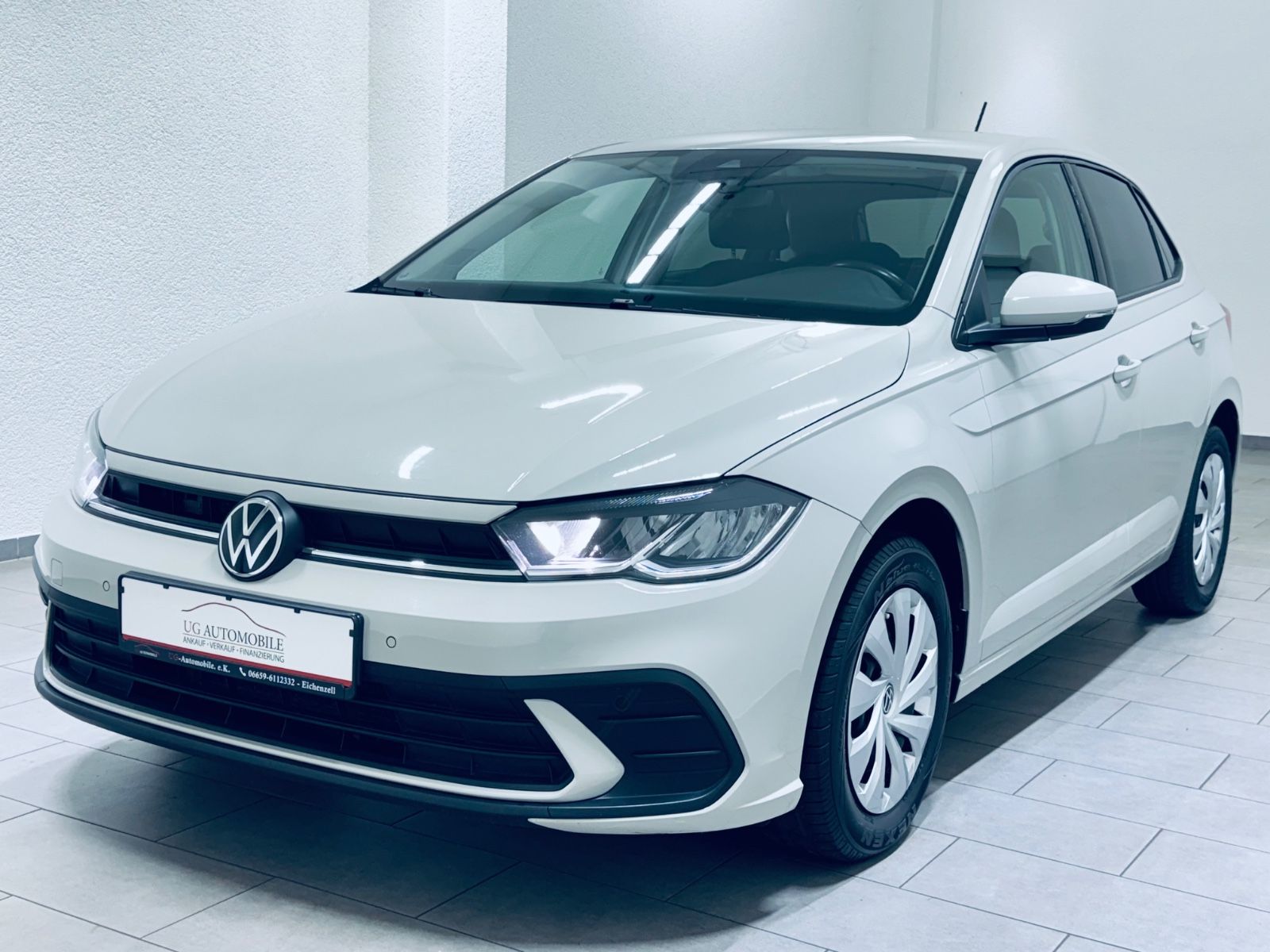 Volkswagen Polo VI Life 1.0 TSI - Samsaru's Car Outlet