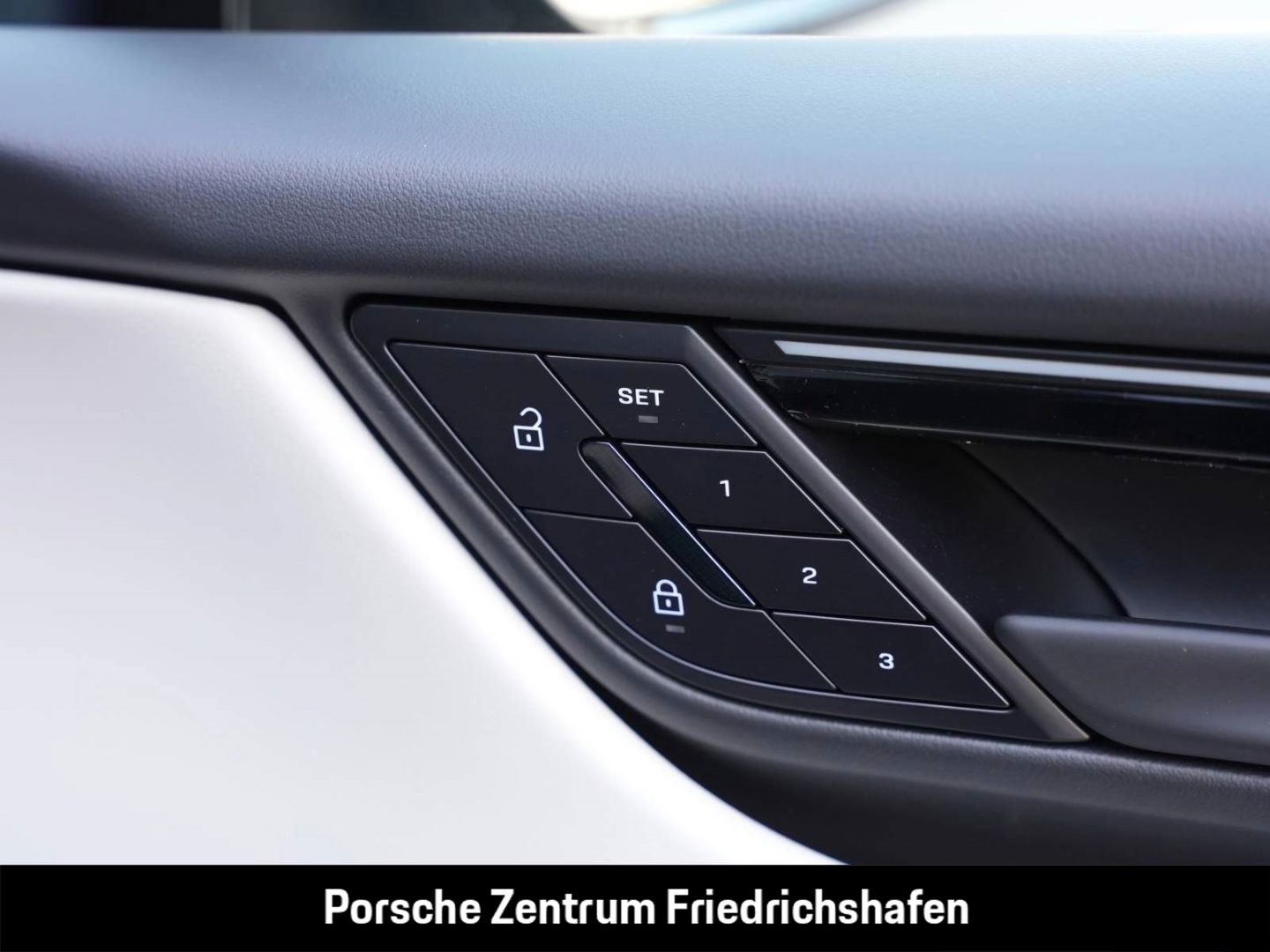 Porsche Macan 4S HA-Lenkung InnoDrive Head-Up BOSE