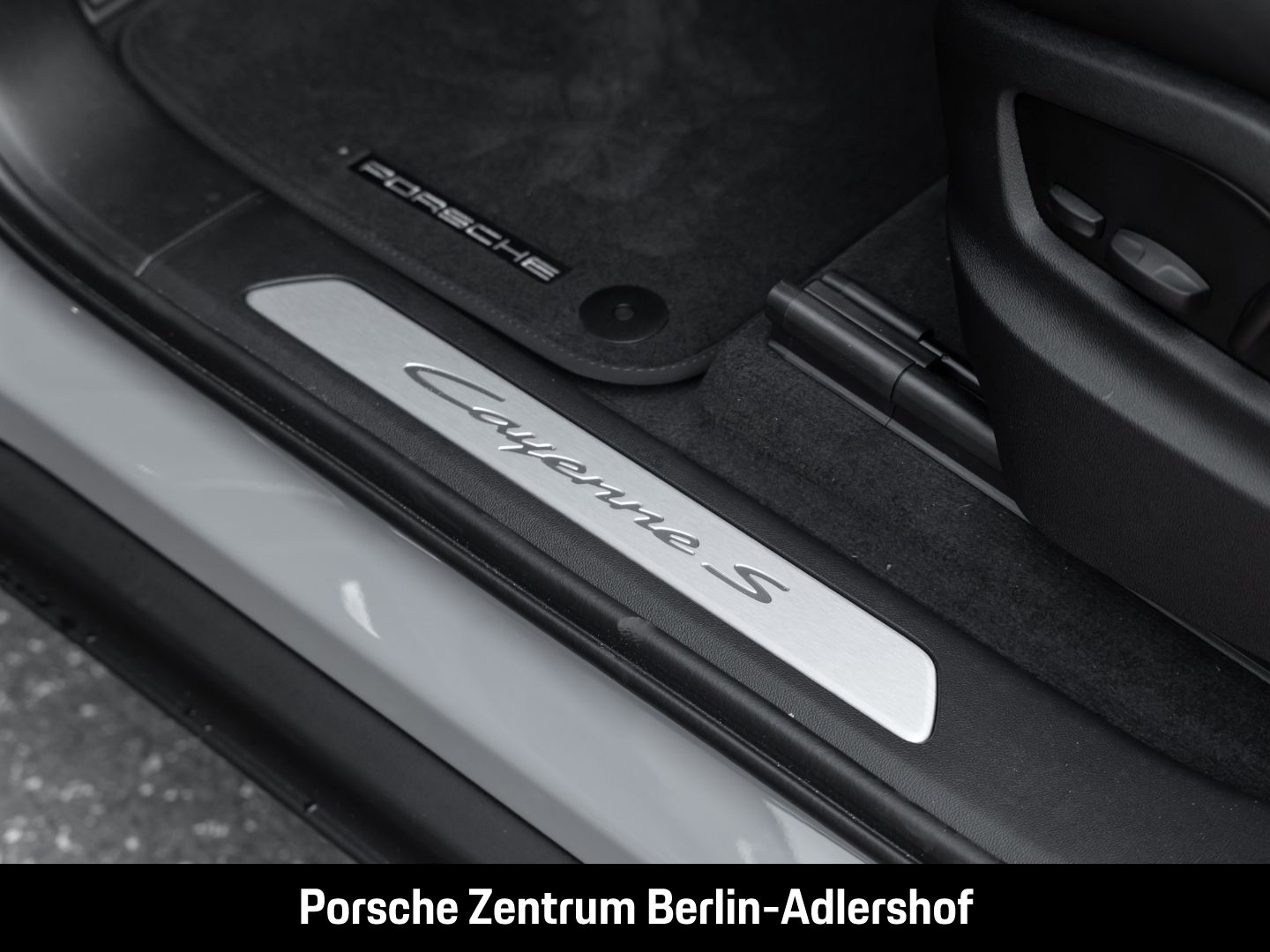 Porsche Cayenne S Head-Up Sportabgasanlage Luftfederung