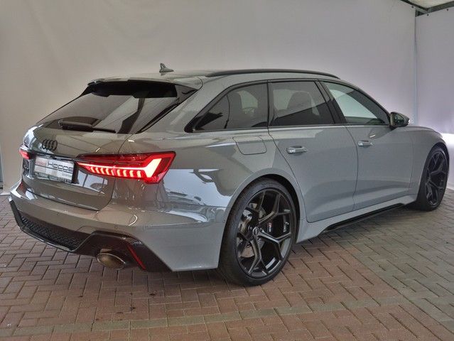 Audi RS 6 Avant Performance 4.0 TFSI PANO+HEAD-U