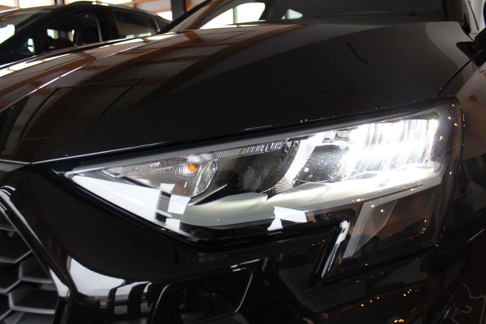 Audi A3 Sportback 40 TDI S tro quattro S line sport - Samsaru's Car Outlet