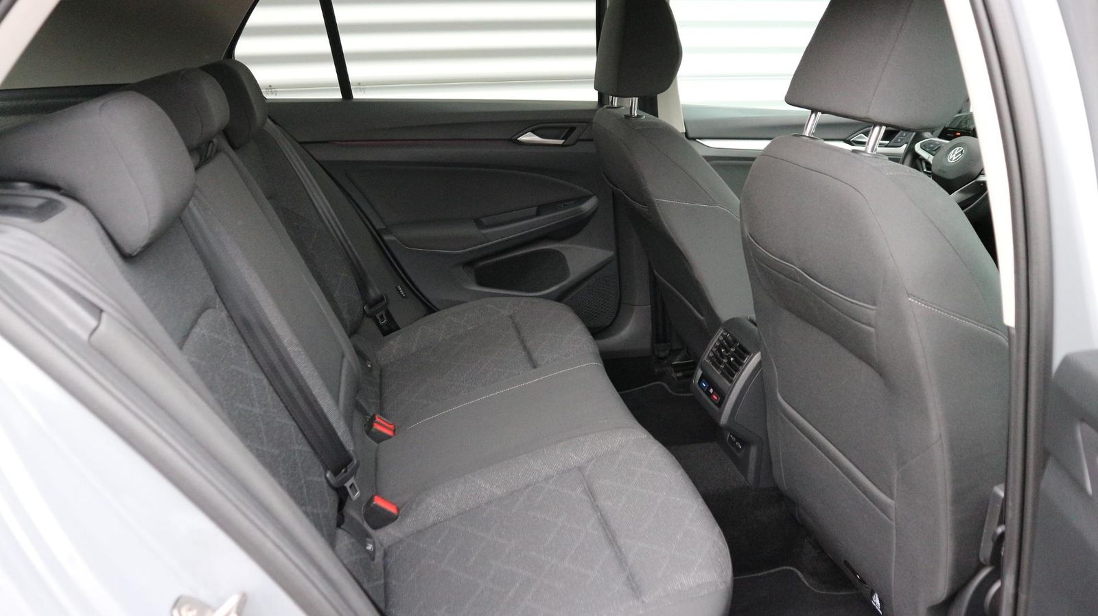 Volkswagen Golf Life - Samsaru's Car Outlet