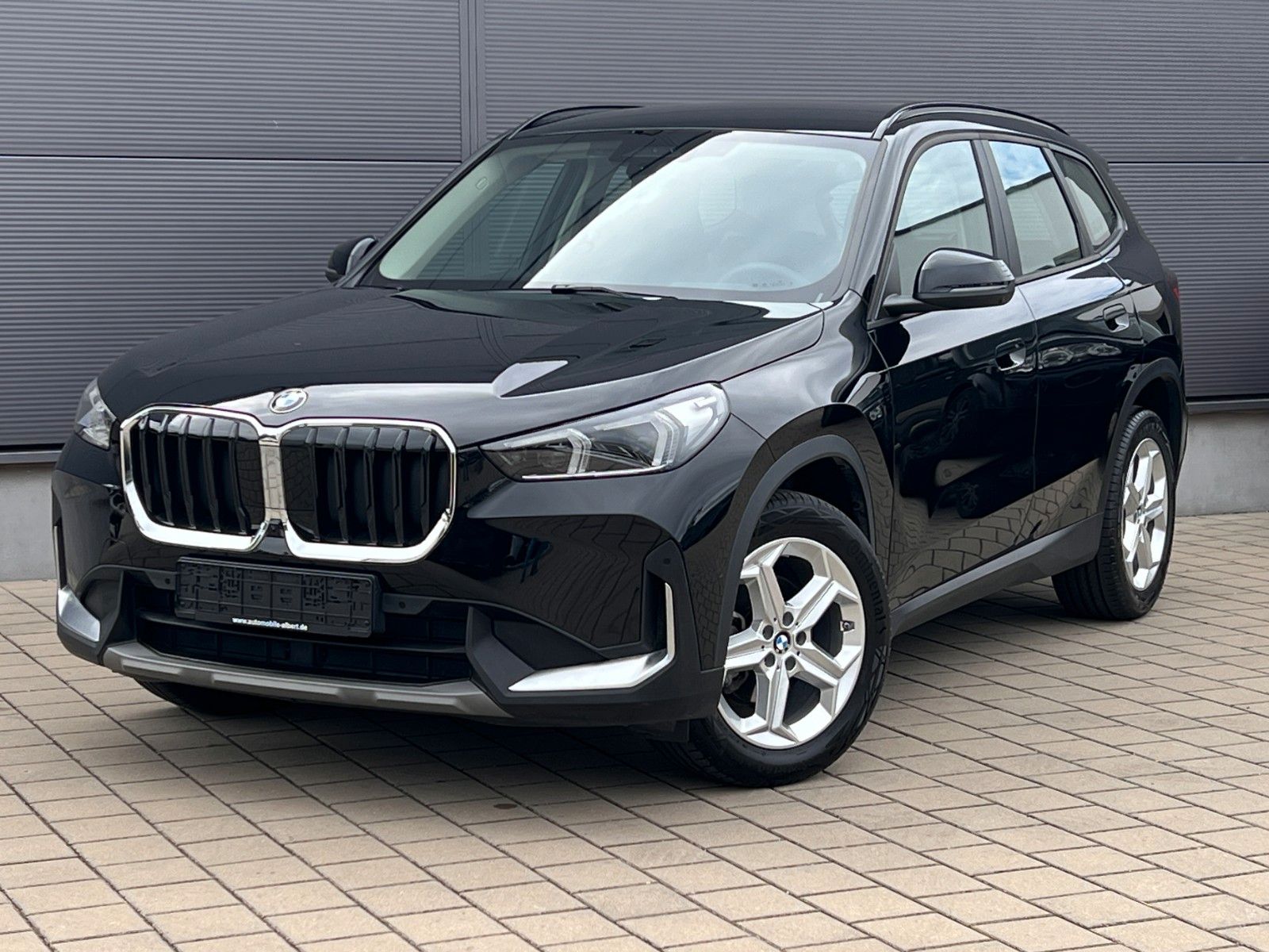 BMW X1 20d xDrive - Samsaru's Car Outlet