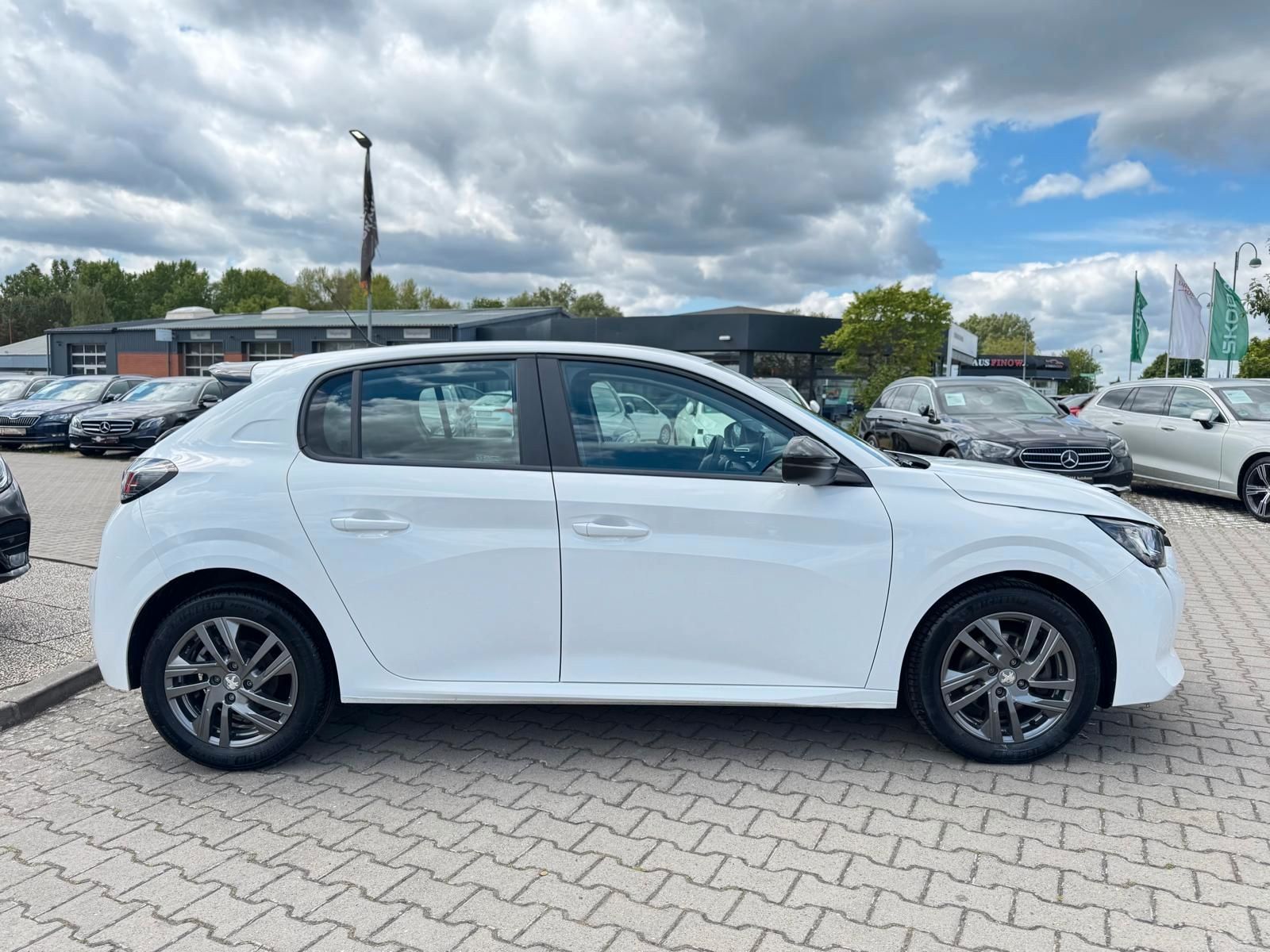 Peugeot 208 Active Pack PURETECH - Samsaru's Car Outlet