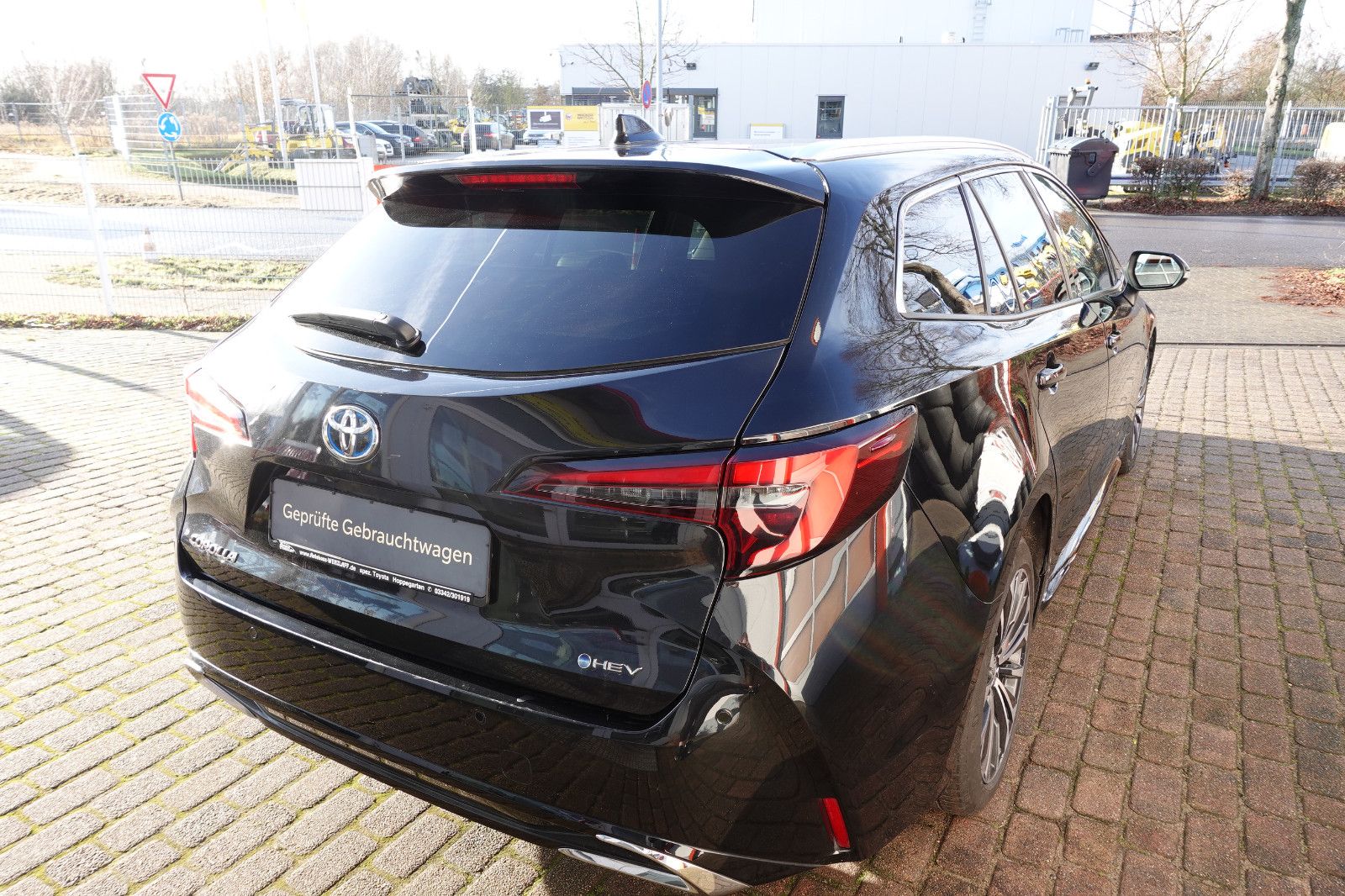 Toyota Corolla 1,8 Hybrid Team D TS Uber