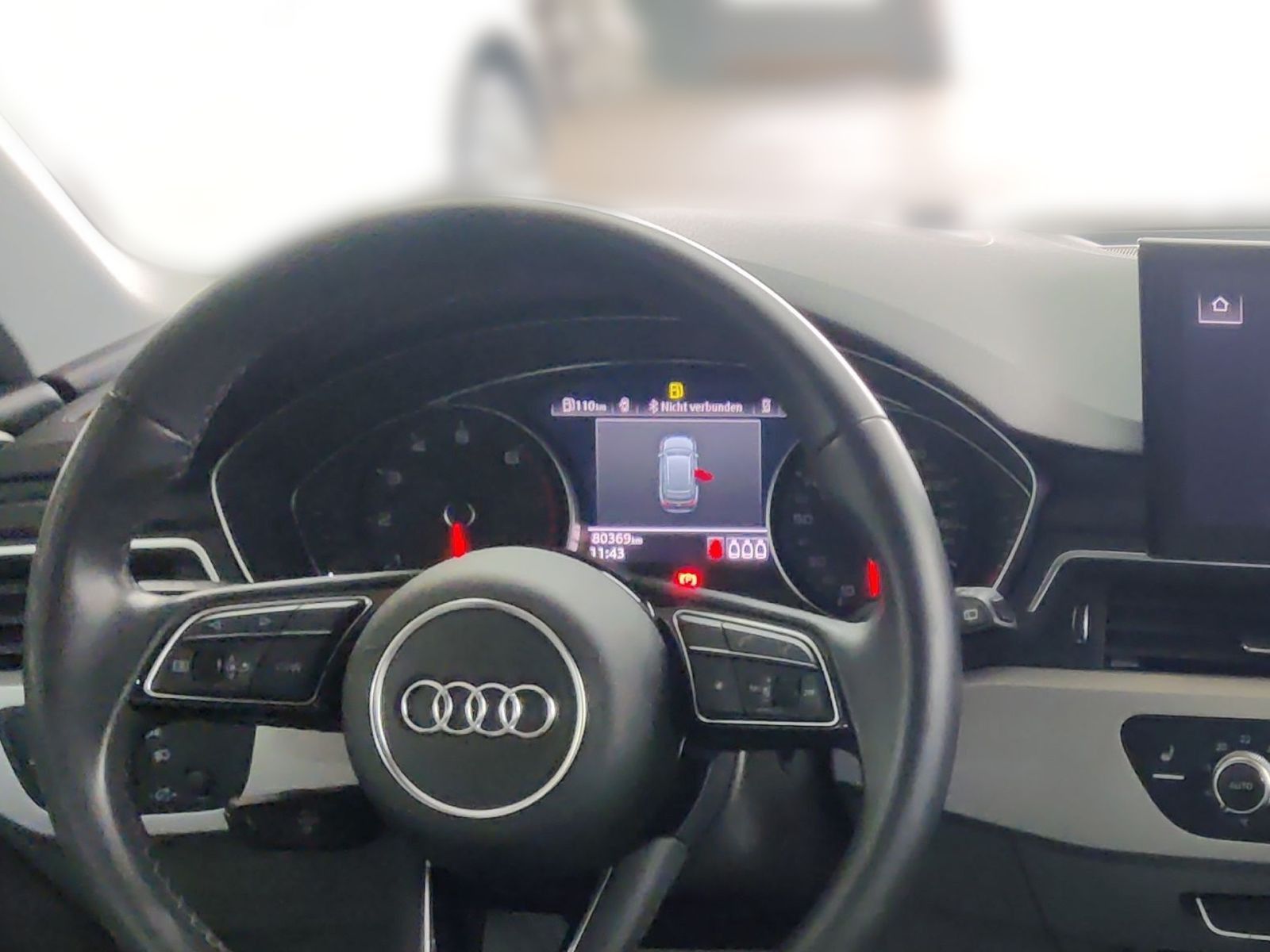 Audi A4 Avant 35 TFSI Business - Samsaru's Car Outlet