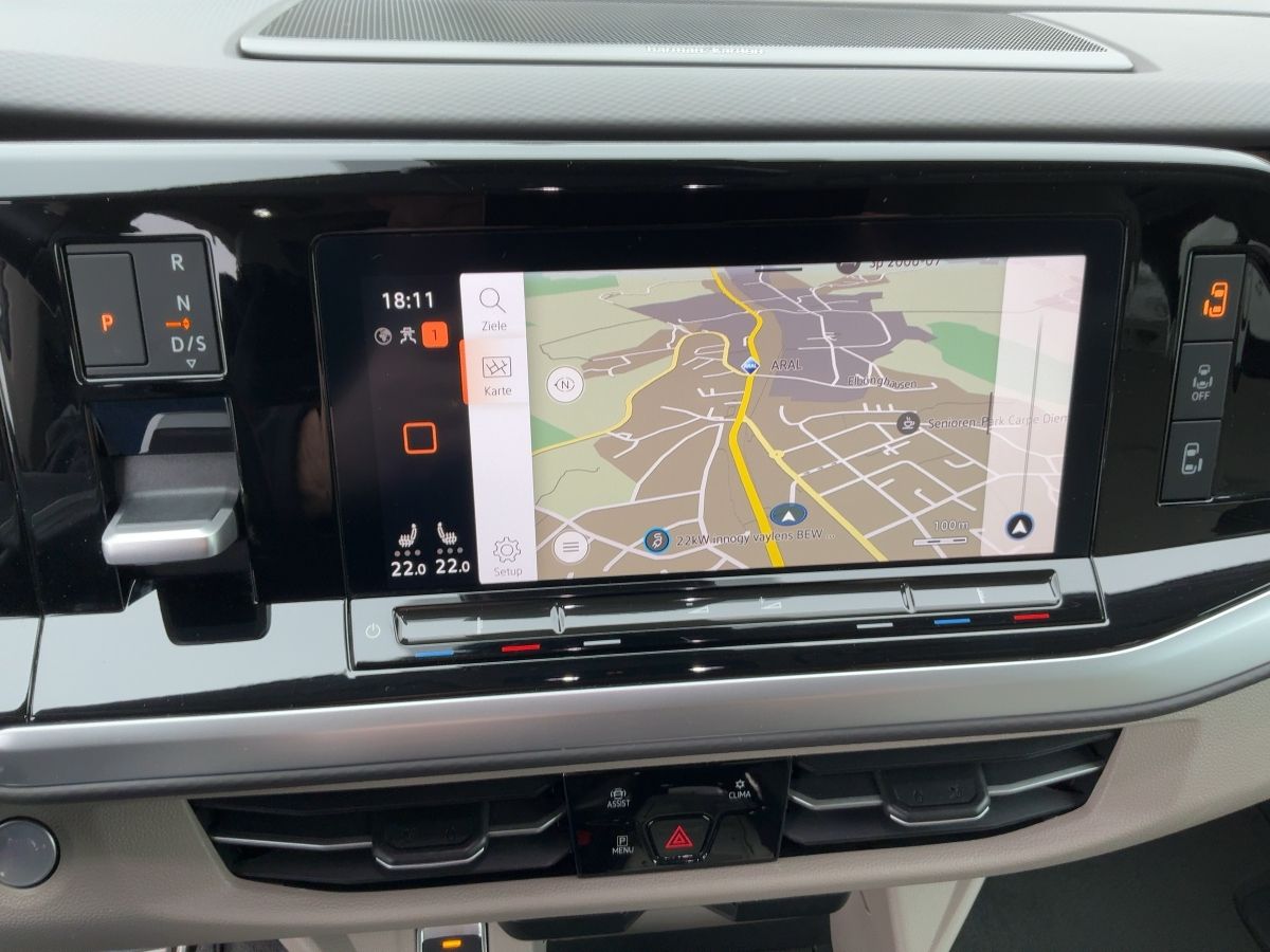 Volkswagen T7 Multivan 2.0 TSI Style - Samsaru's Car Outlet