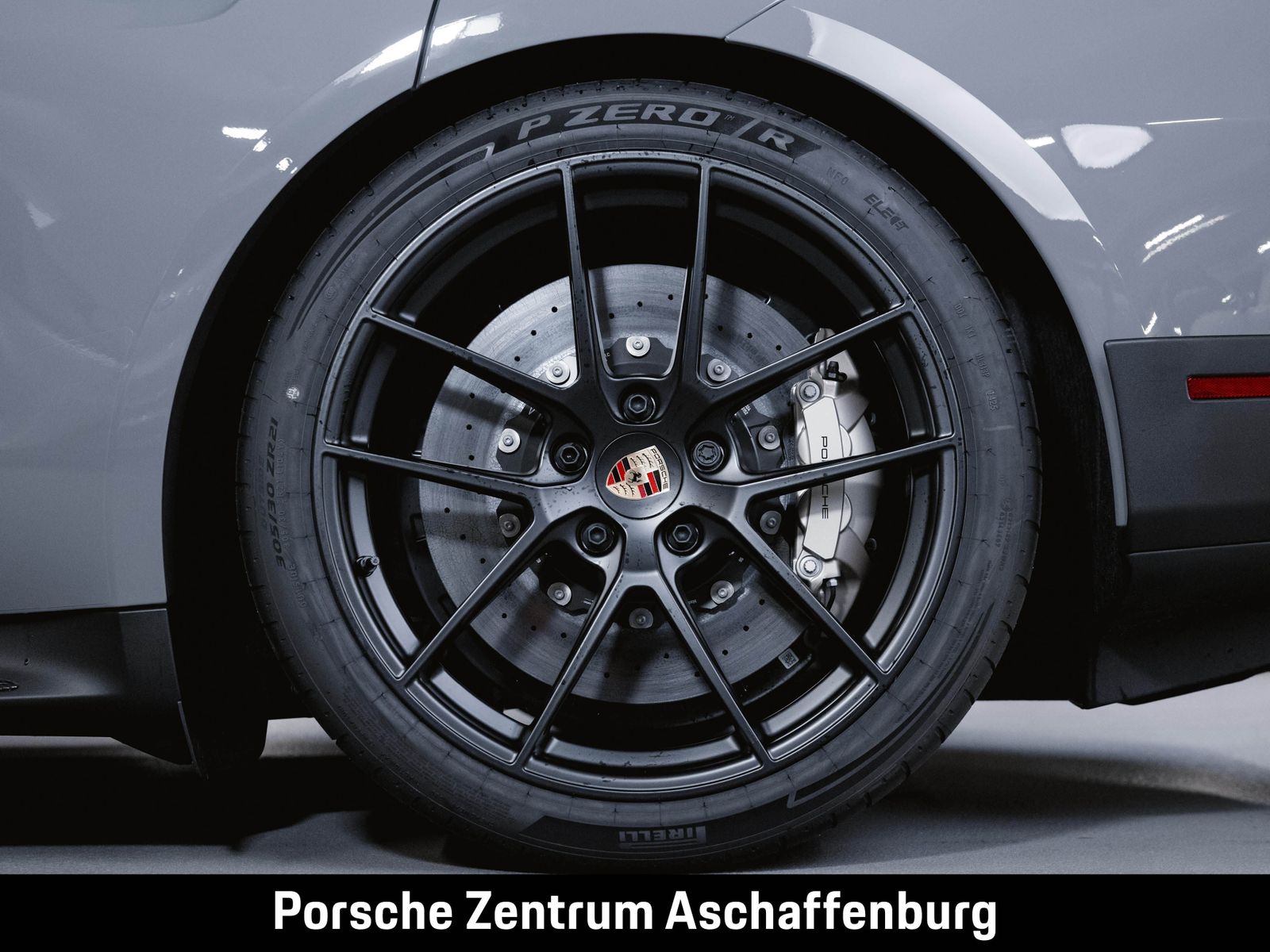 Porsche Taycan Turbo GT PTS 18 Wege Burmester