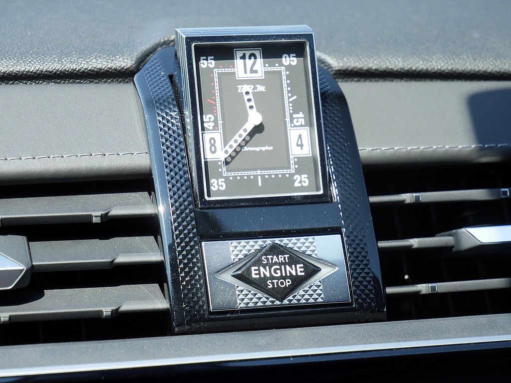 DS Automobiles DS 7 Crossback E-Tense Rivoli 4x4 AKTIVSITZE LED