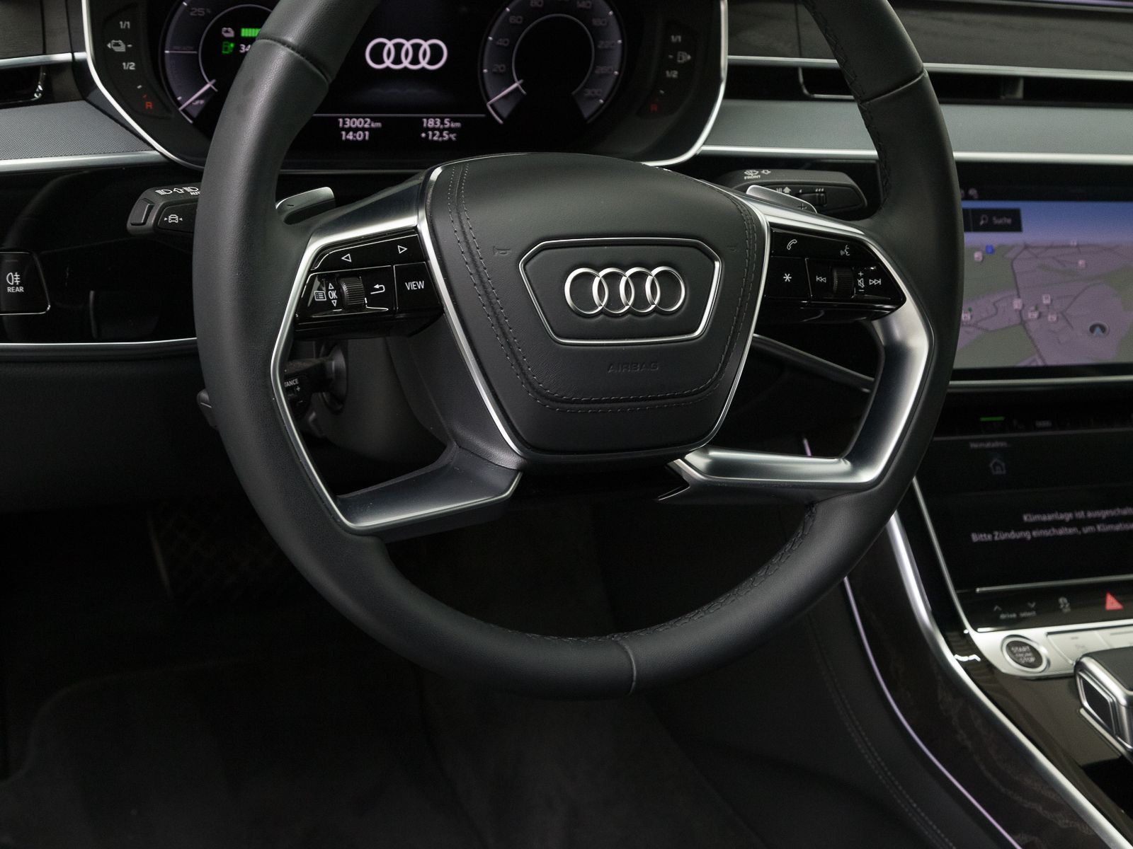 Audi A8 Lang 60 TFSIe Q NP150 LM20 4xMASSAGE RAUTENST" → "Audi A8 Lang 60 TFSIe Q - Samsaru's Car Outlet