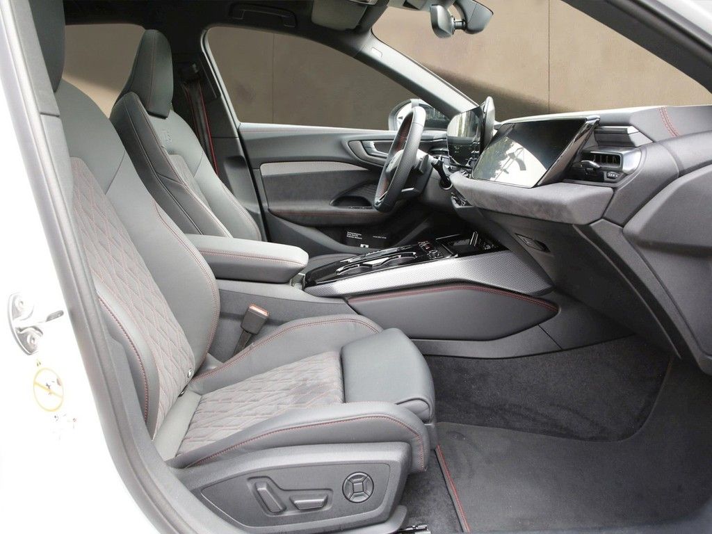 Audi A5 Avant TFSI e-hybrid Q S line 19"|NAVI+VC|PANO