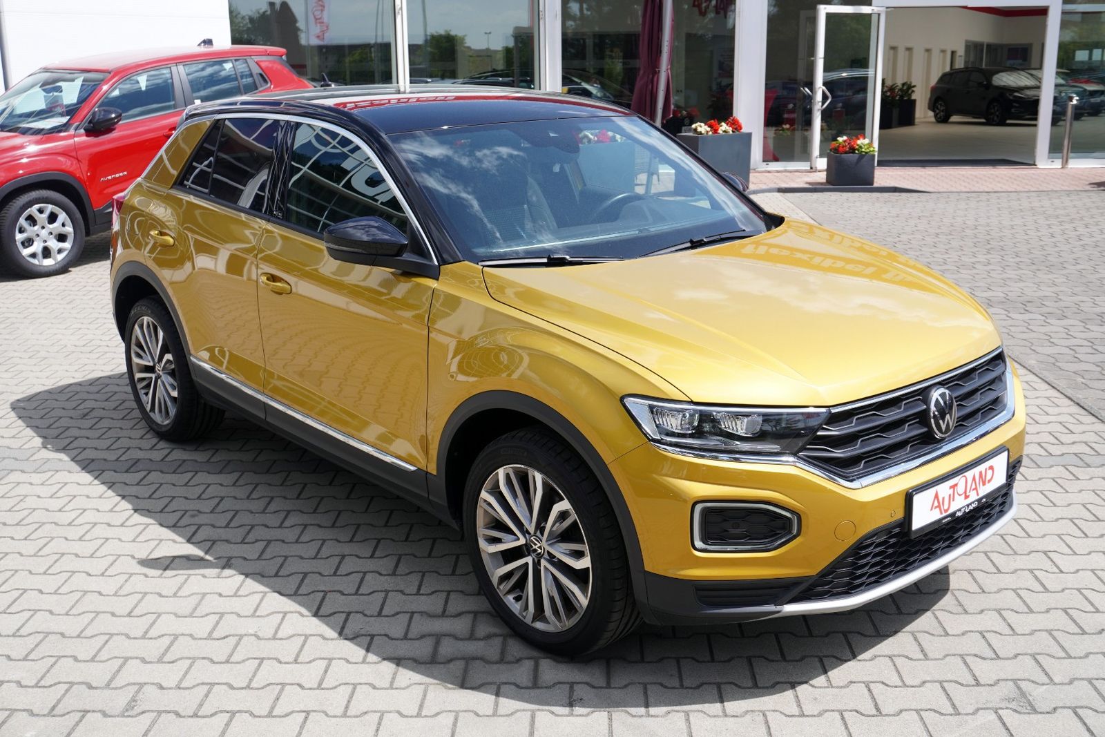 Volkswagen T-Roc 2.0 TDI Active - Samsaru's Car Outlet