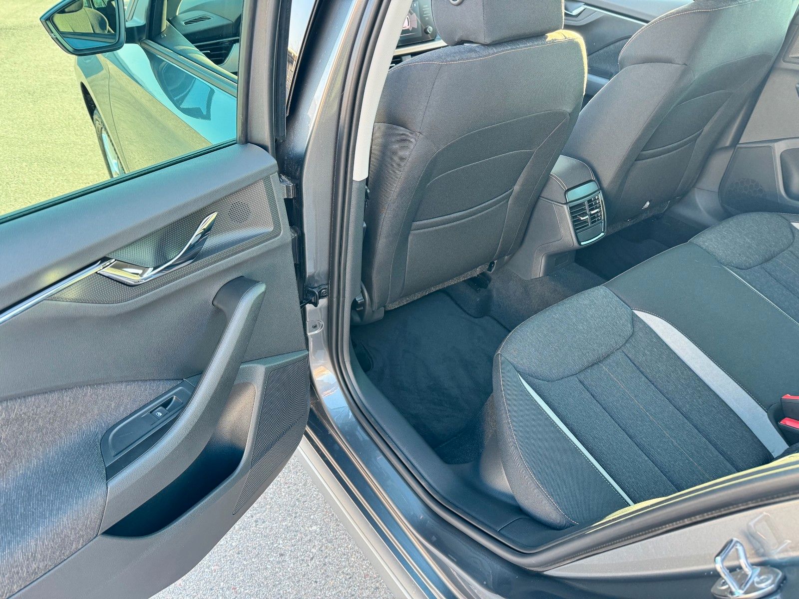 Skoda Kamiq Style - Samsaru's Car Outlet