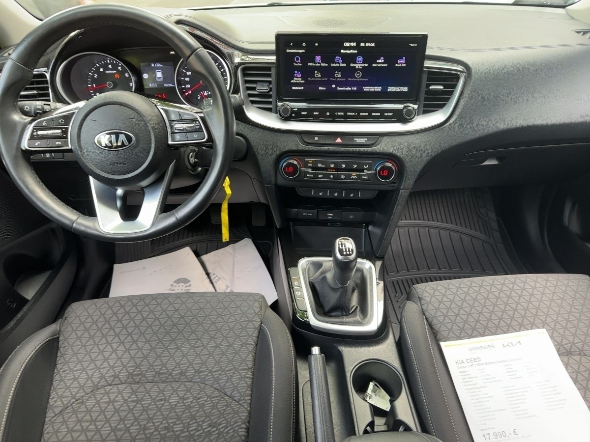Kia cee'd Vision 1.5T - Samsaru's Car Outlet