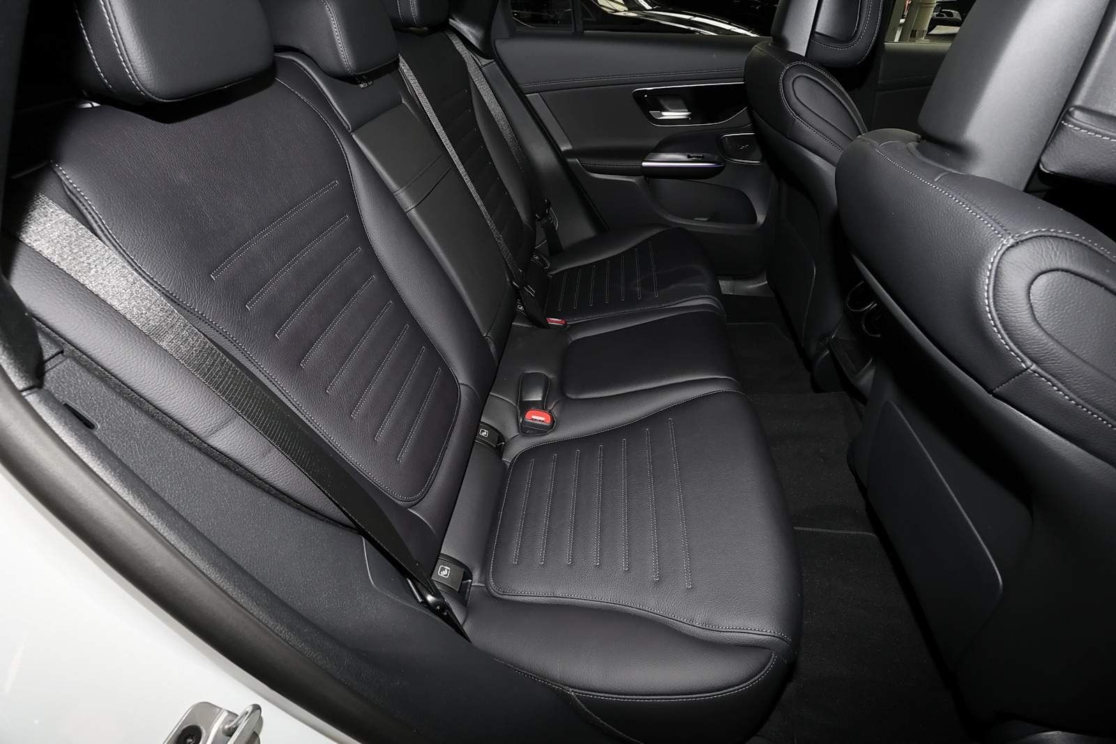 Mercedes-Benz GLC 300 d 4M AMG 360°+DIG-LED+Pano+AHK+Distronic