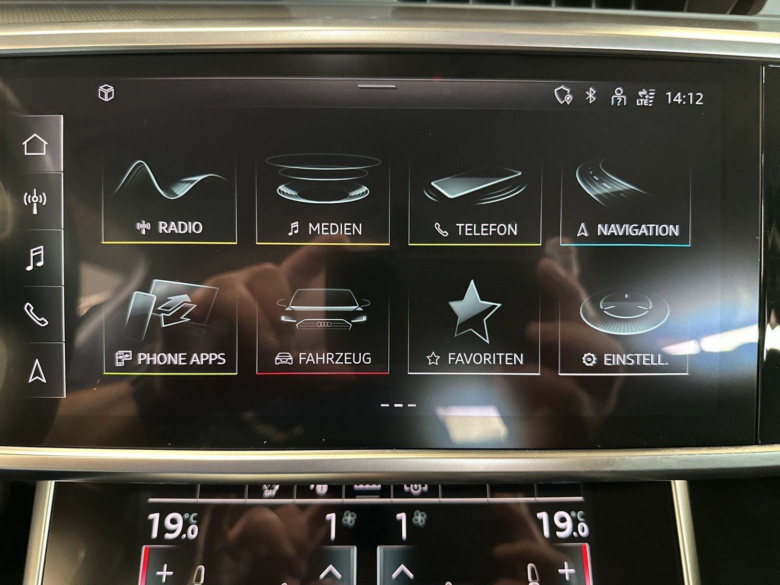 Audi A6 Avant 40 TDI Sport - Samsaru's Car Outlet