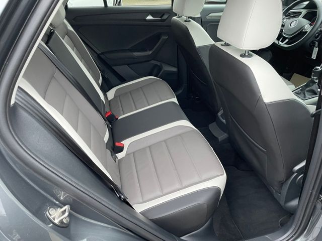 Volkswagen T-Roc Style 1.0 TSI - Samsaru's Car Outlet