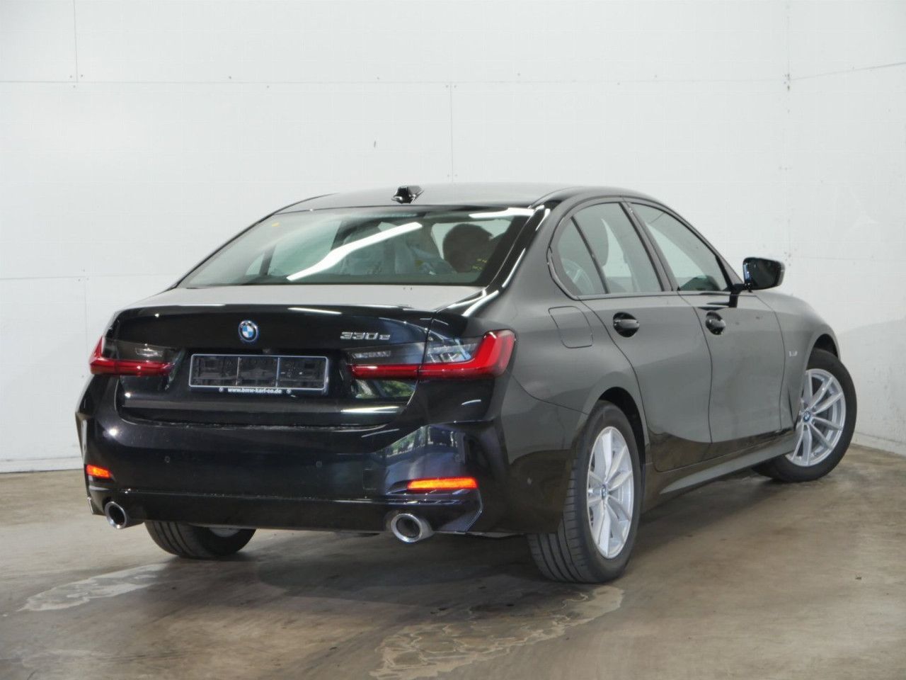 BMW 330e Lim - Samsaru's Car Outlet