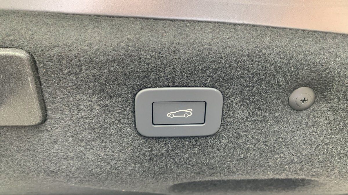 Jaguar XF D200 R-DYNAMIC HSE ACC+DAB+SHZG+LED+LMF+NAV