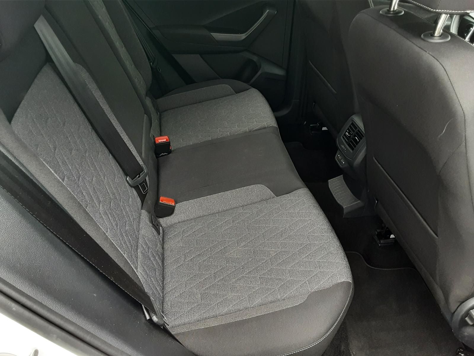 Volkswagen T-Roc Move 1.0 TSI - Samsaru's Car Outlet