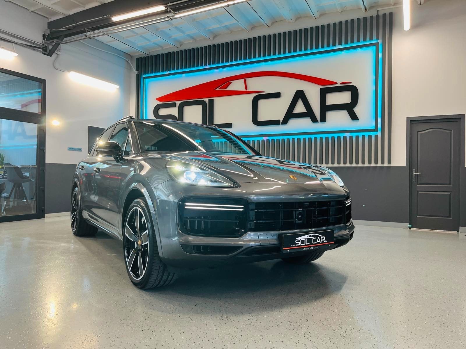 Porsche Cayenne Turbo /360 KAMERA /PANO/BOSE AUDIO