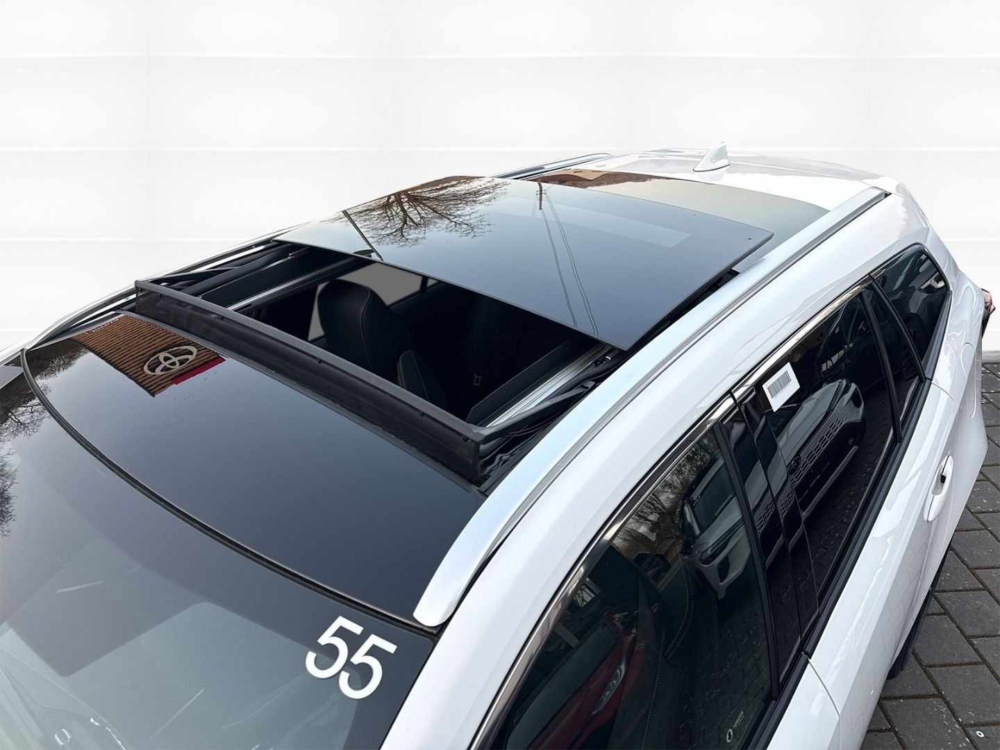 Toyota Corolla Touring Sports 2.0 Hybrid Lounge +Matrix