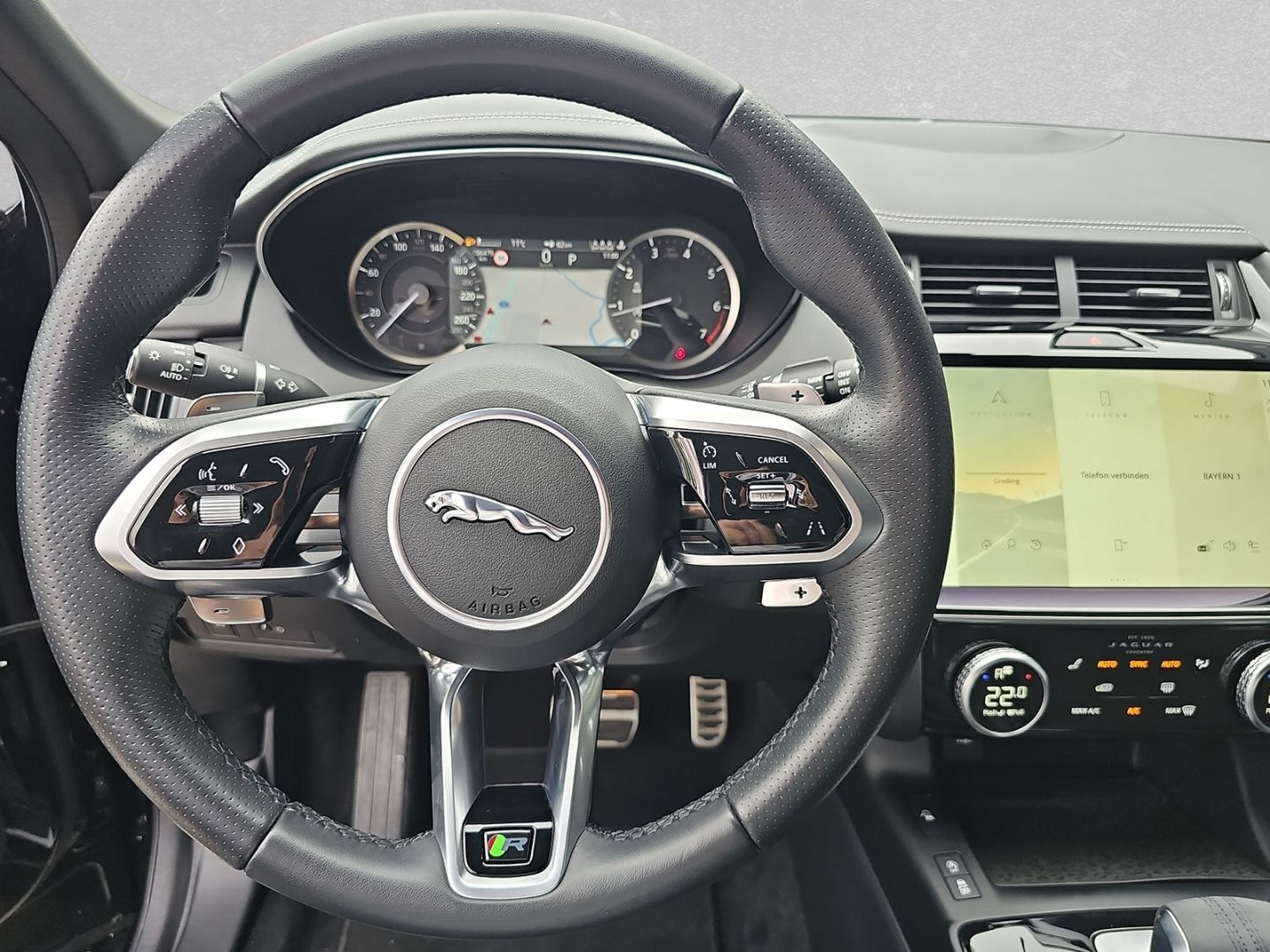 Jaguar E-Pace P200 AWD R-Dynamic HSE 20 AHK BLACK PACK