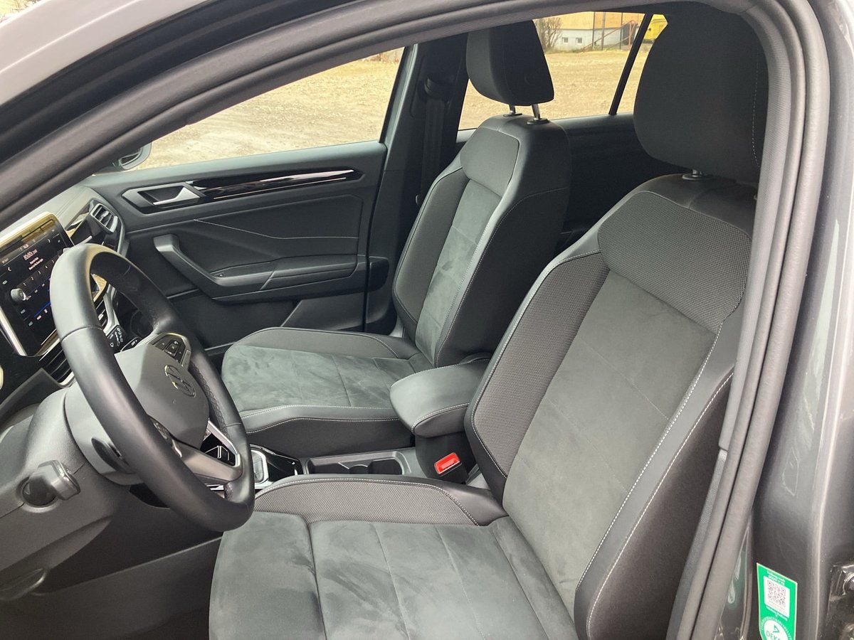 Volkswagen T-Roc R-Line 2.0 TDI DSG - Samsaru's Car Outlet