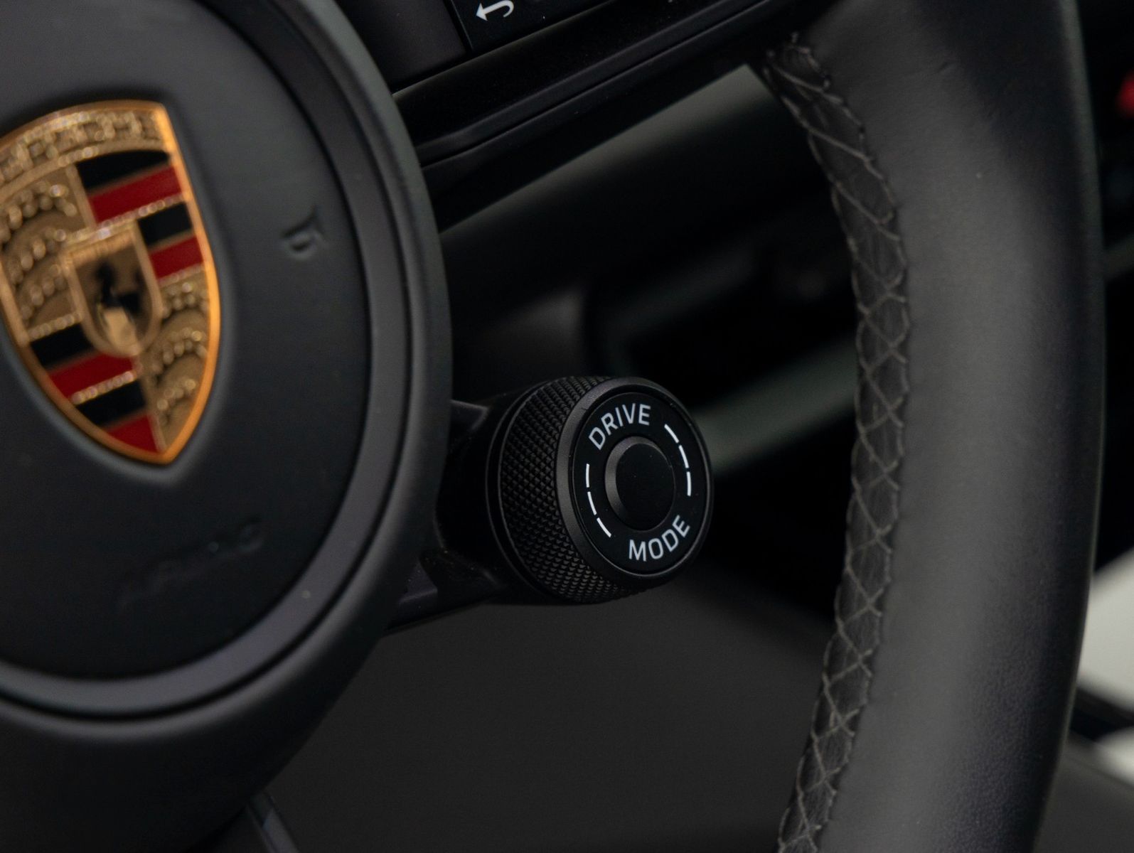 Porsche Cayenne E-Hybrid - BOSE - Pano - Lenkradheizung
