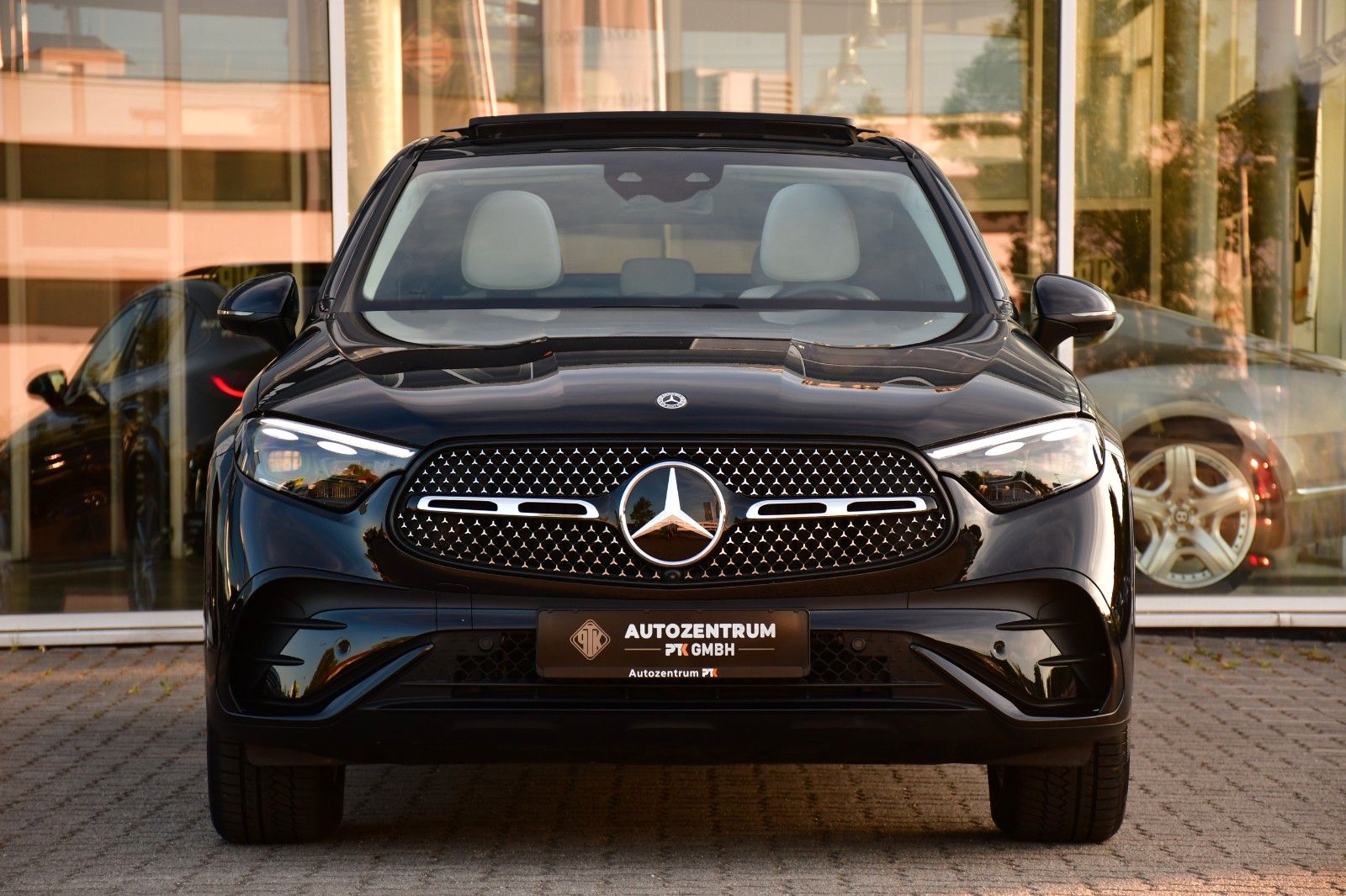 Mercedes-Benz GLC 200 Coupe 4Matic AMG Paket - Samsaru's Car Outlet