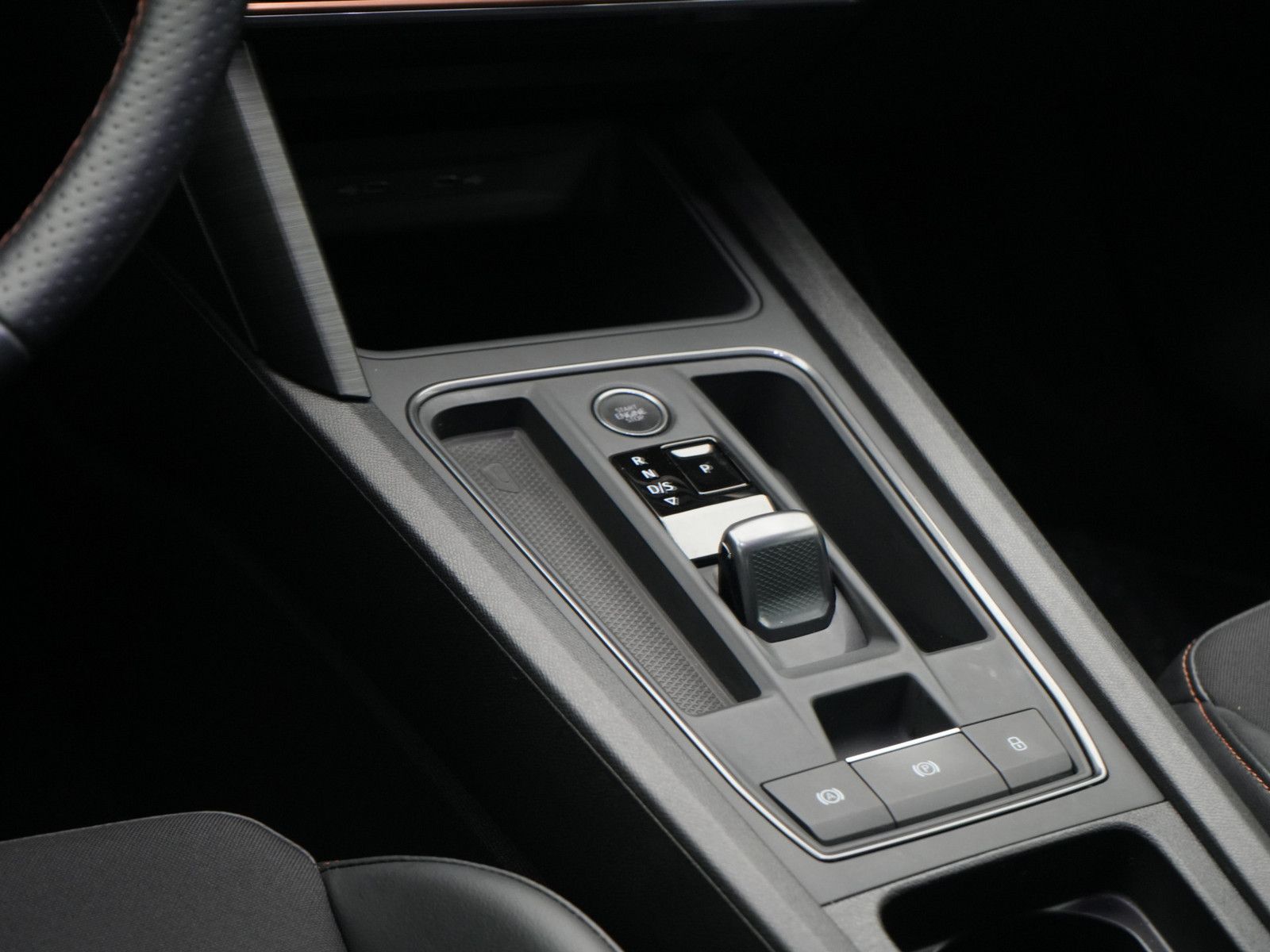 Cupra Formentor VZ e-Hybrid NAVI VIRT AHK ACC LEDER