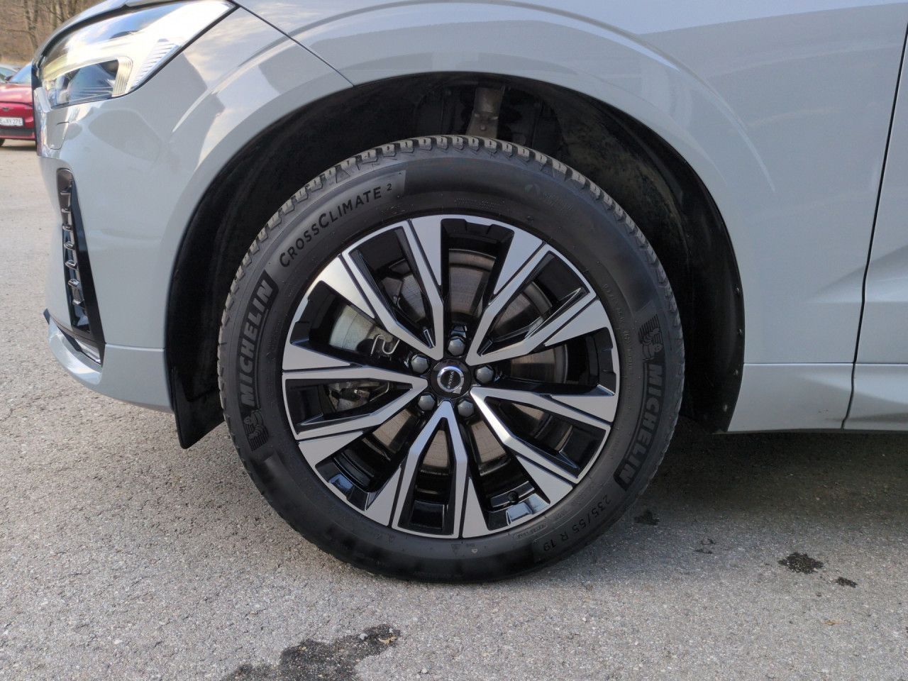 Volvo XC60 B4 (Diesel) Plus Dark 2WD Automatik Navi