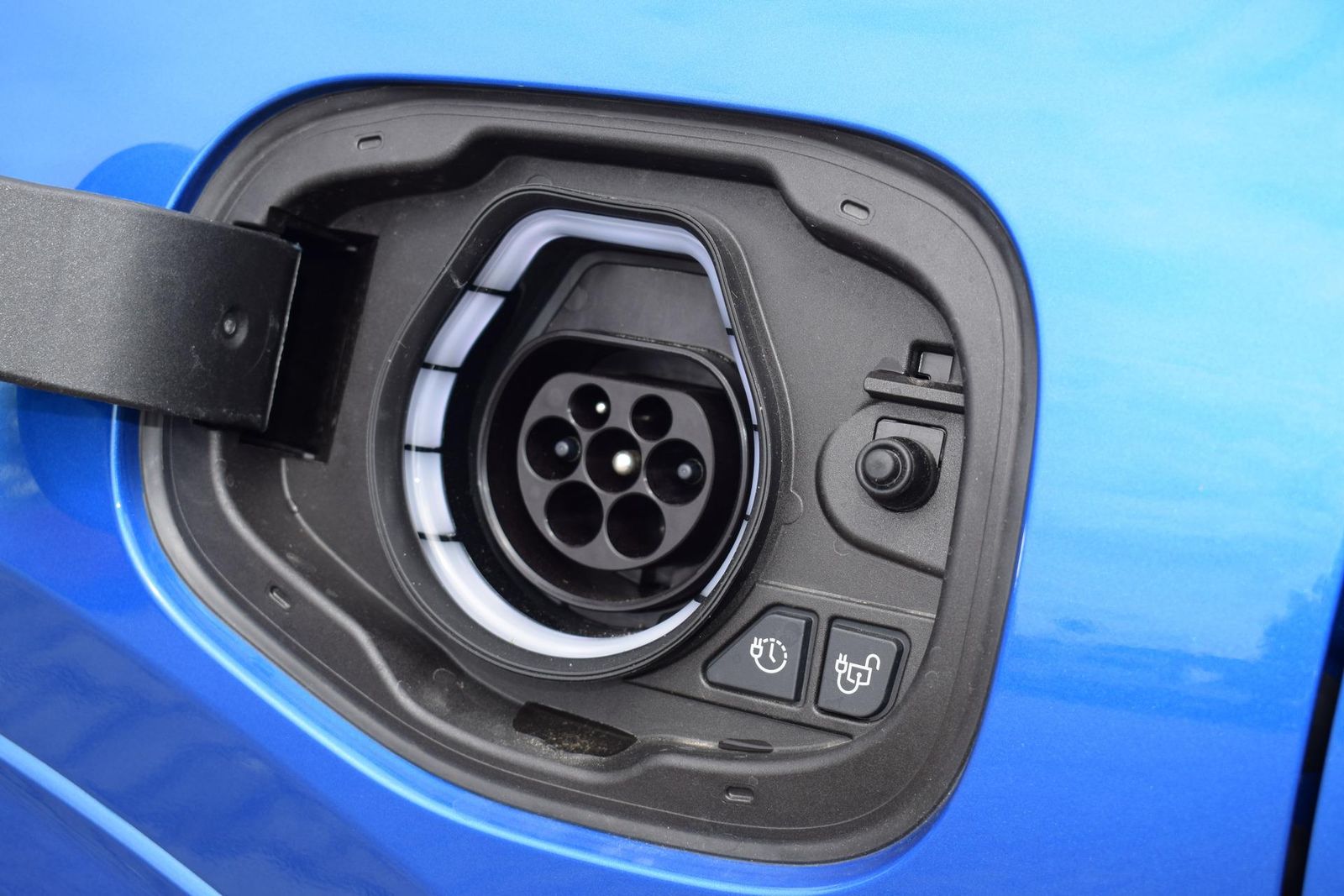 Ford Kuga PHEV Plug-In ST-Line X Vollausstattung