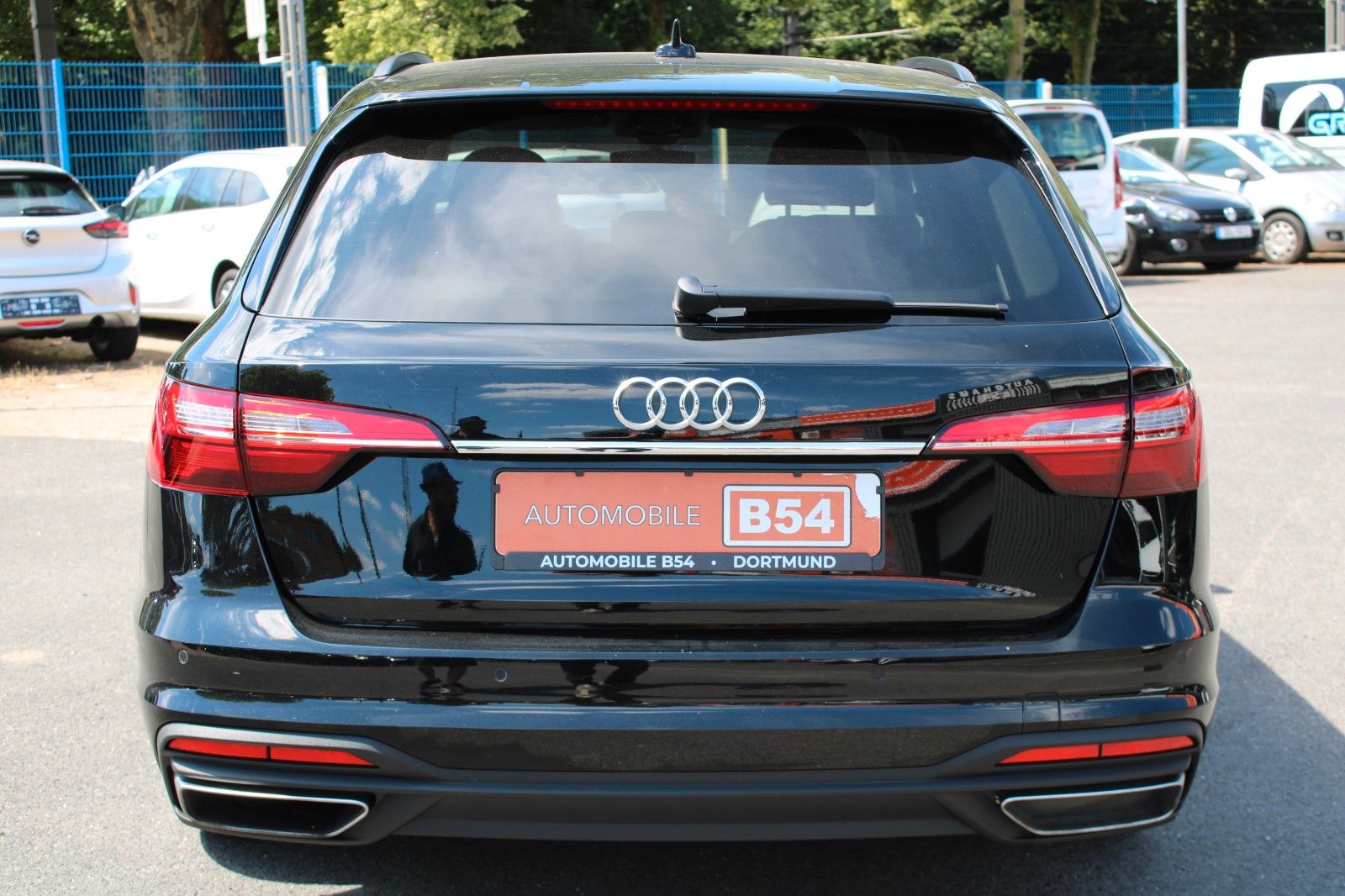 Audi A4 Avant 40 TDI - Samsaru's Car Outlet