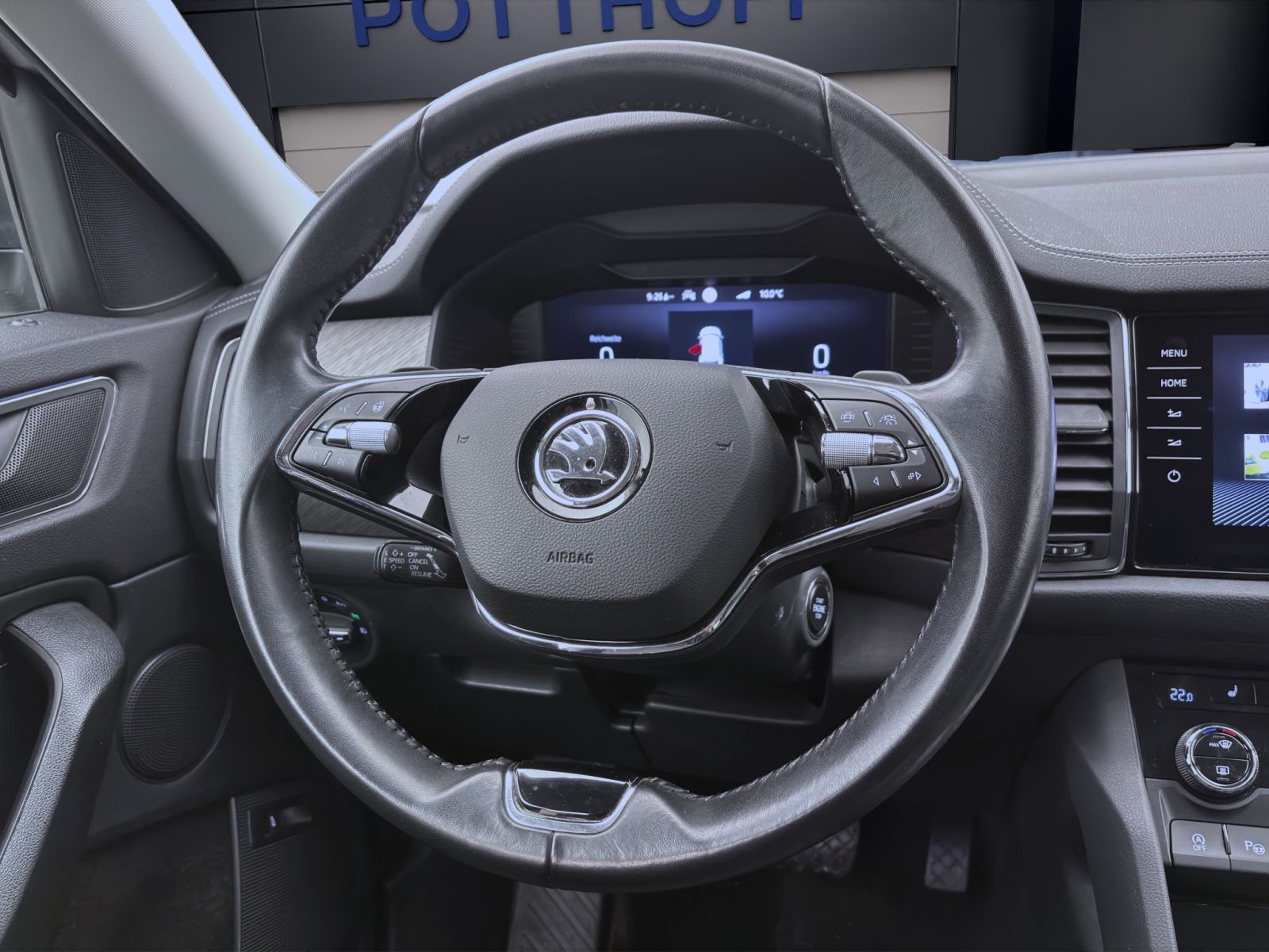 Skoda Kodiaq 2.0 TDI DSG 4x4 STYLE NAVI AHK KLIMA KAME